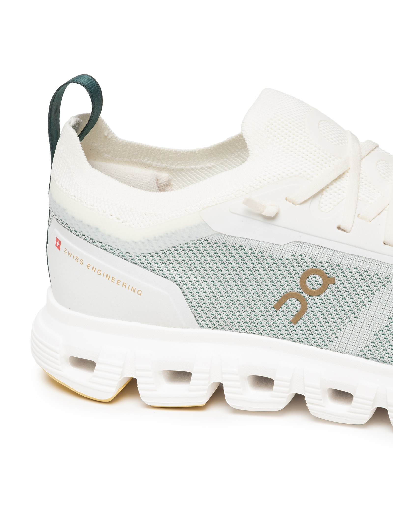 Tênis Feminino Cloud 6 Versa Off White On Running