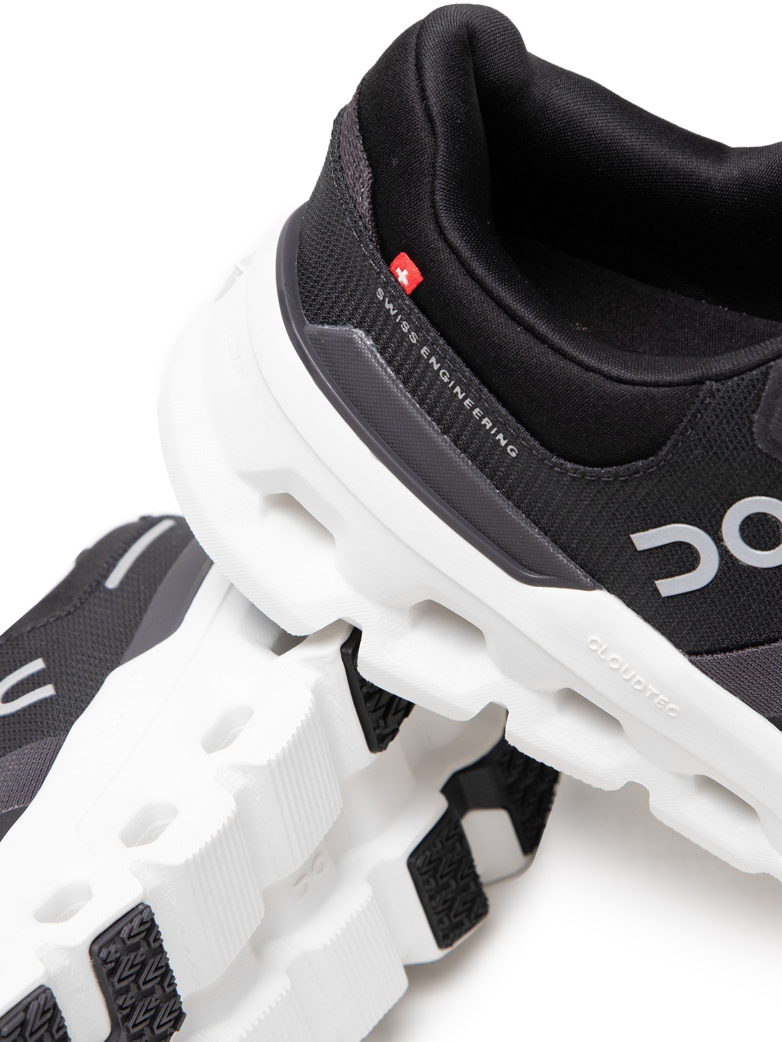 Tênis Feminino Cloudrunner 2 Preto On Running