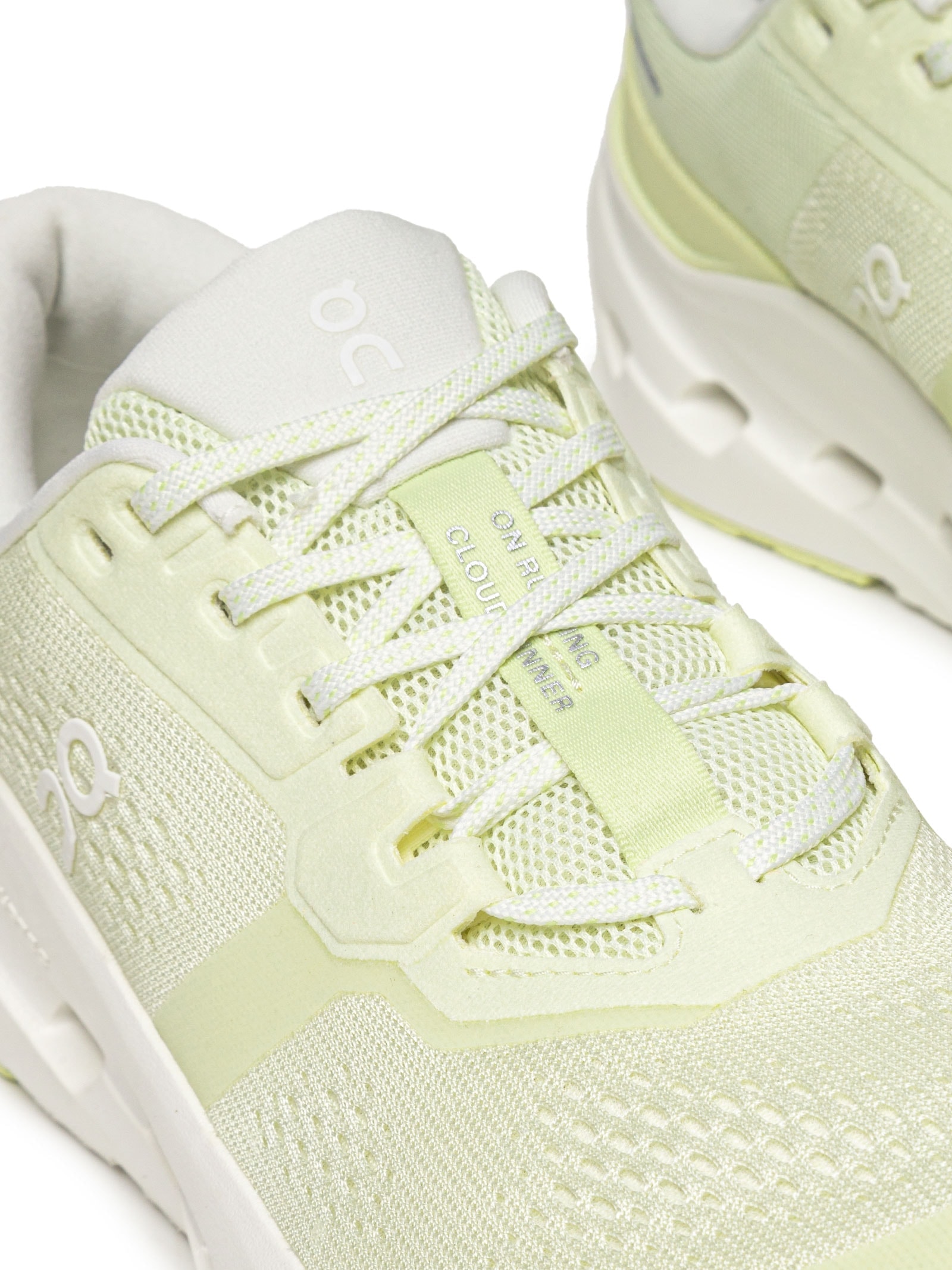 Tênis Feminino Cloudrunner 3 W Verde On Running