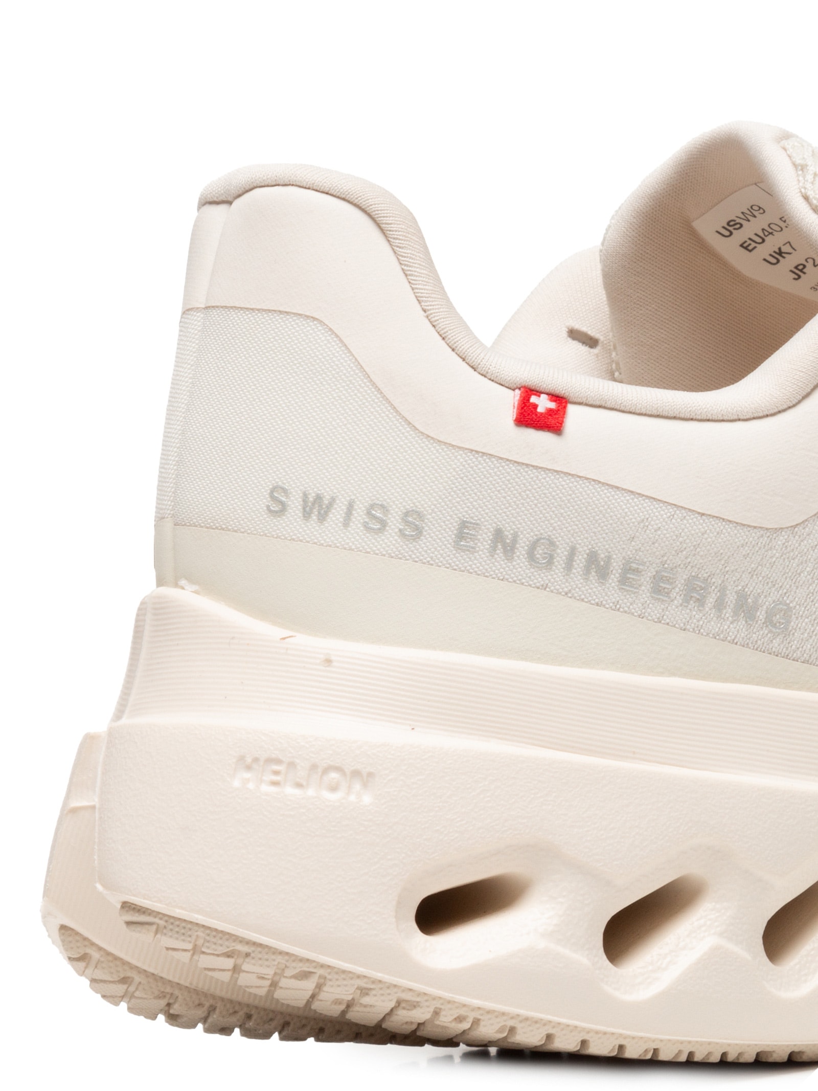 Tênis Feminino Cloudsurfer Next Off White On Running
