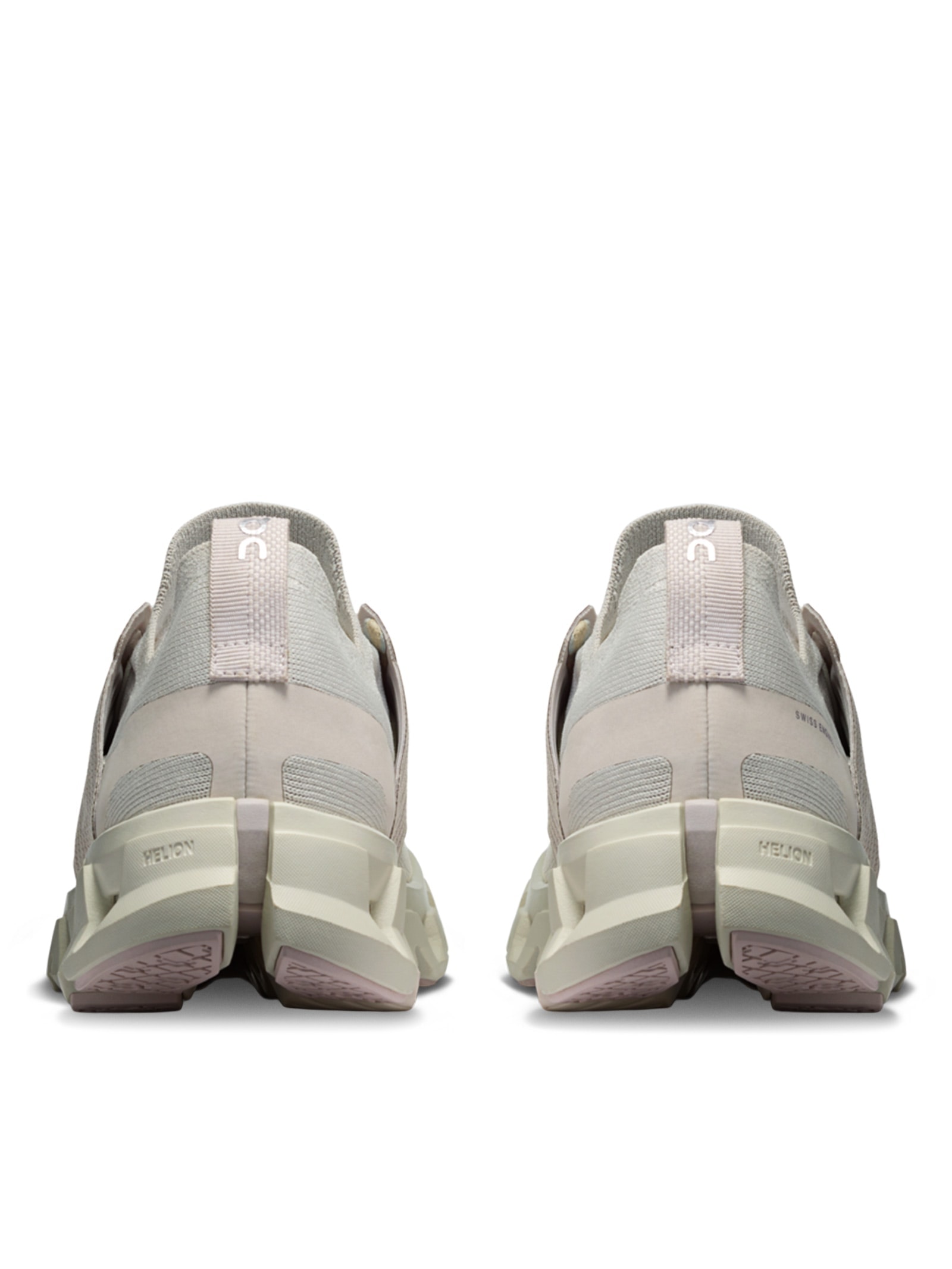 Tênis Feminino Cloudswift 4 Cinza On Running