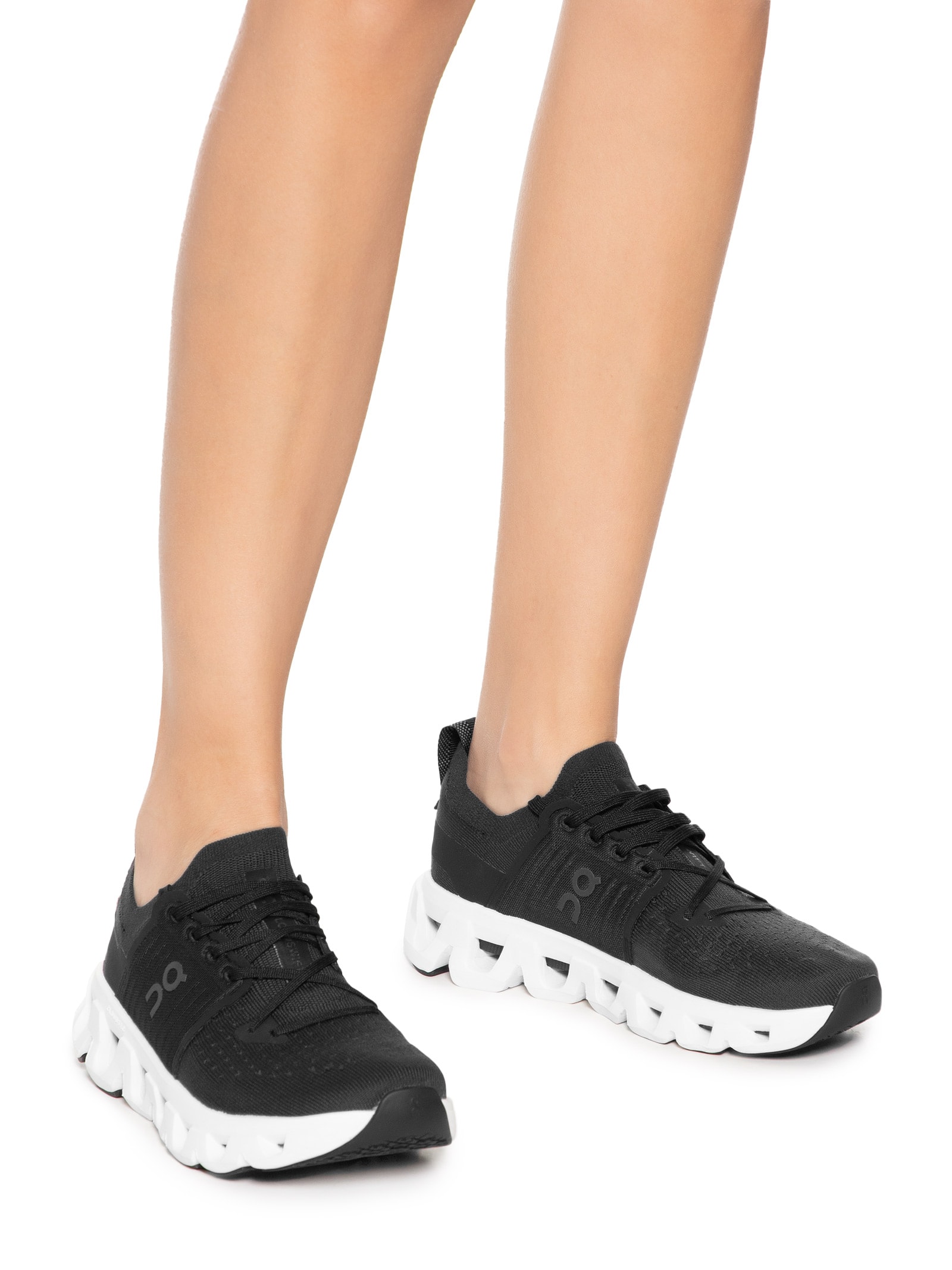 On Running - Tênis Feminino Cloudswift 4 - Preto