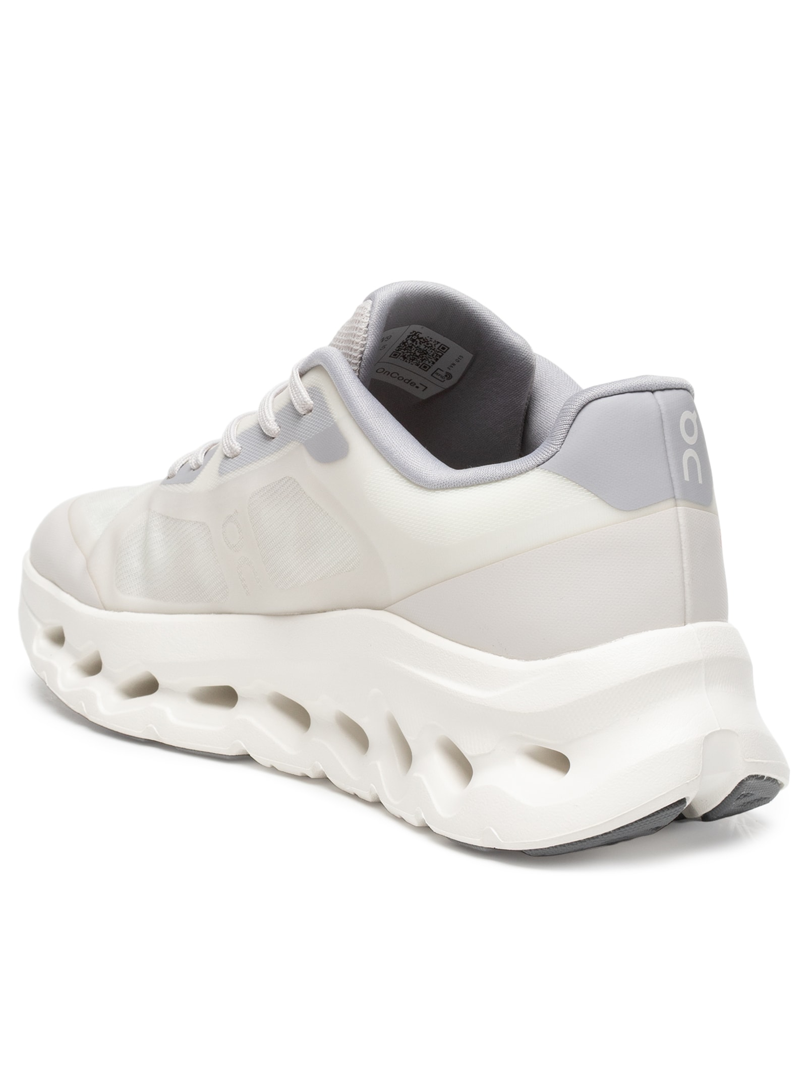 Tênis Feminino Cloudtilt Remix 1 Off White On Running