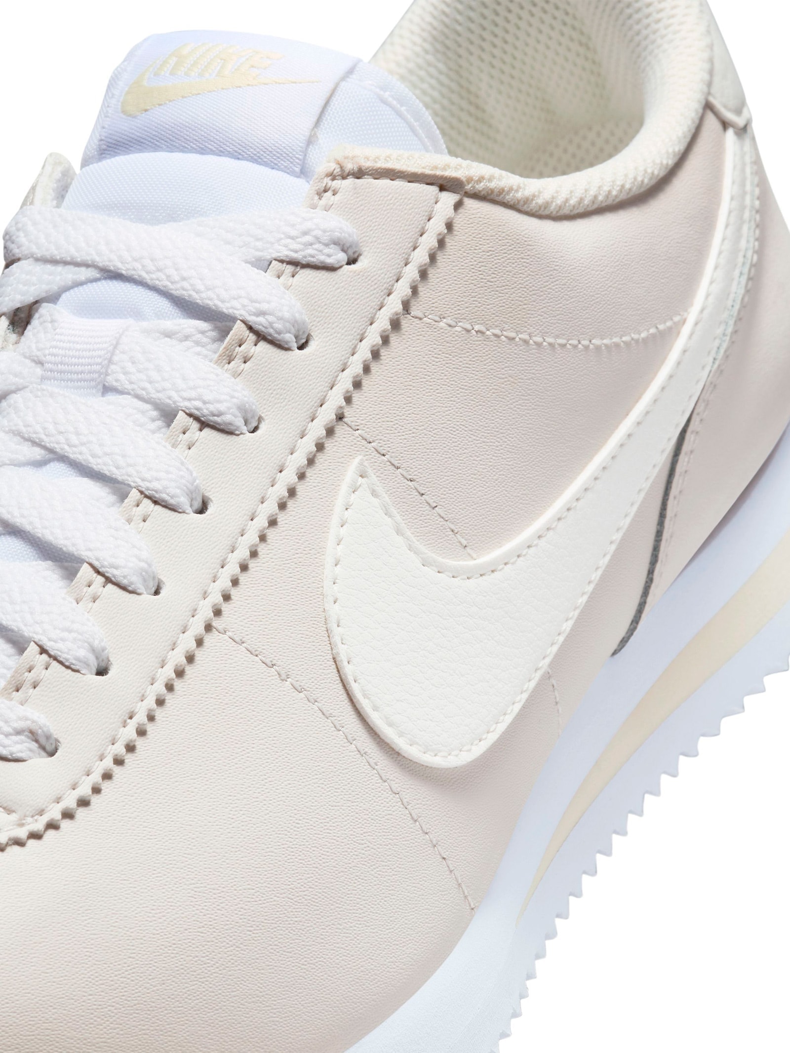 Tênis Feminino Cortez Bege Nike