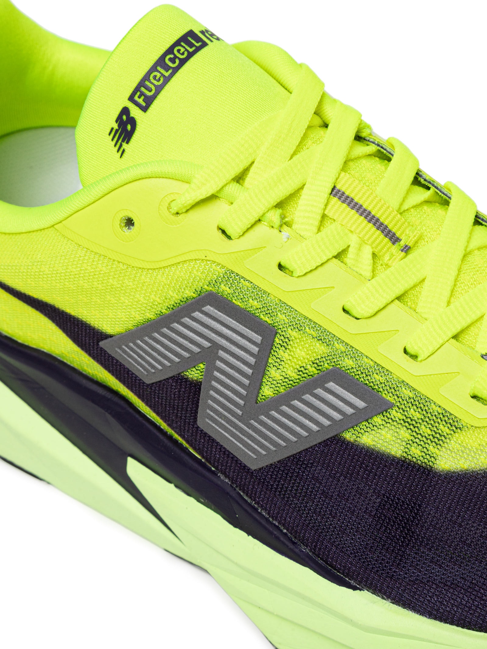 Tênis Feminino Fuelcell Rebel V5 Verde New Balance