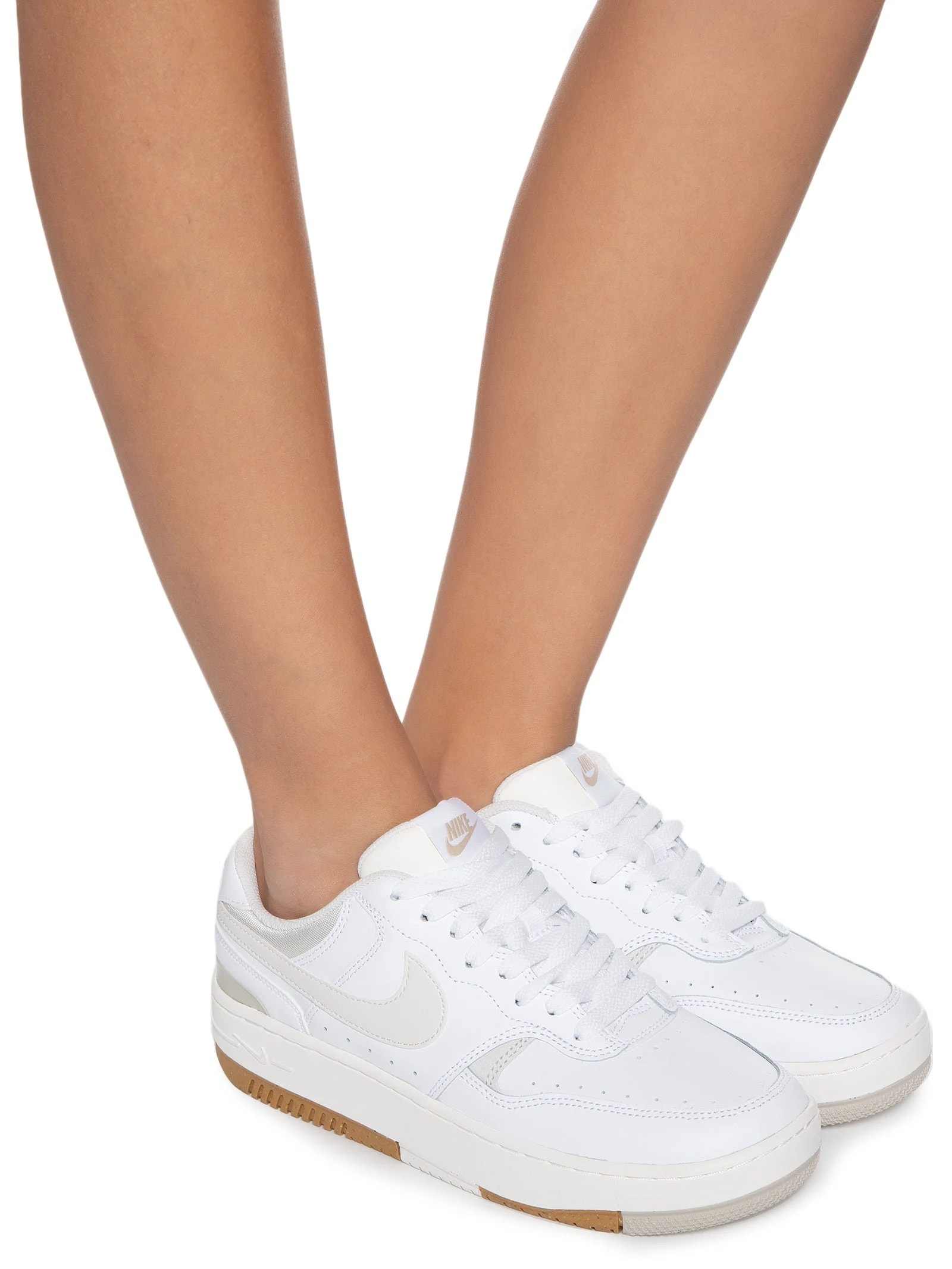 Tênis Feminino Gamma Force Branco Nike