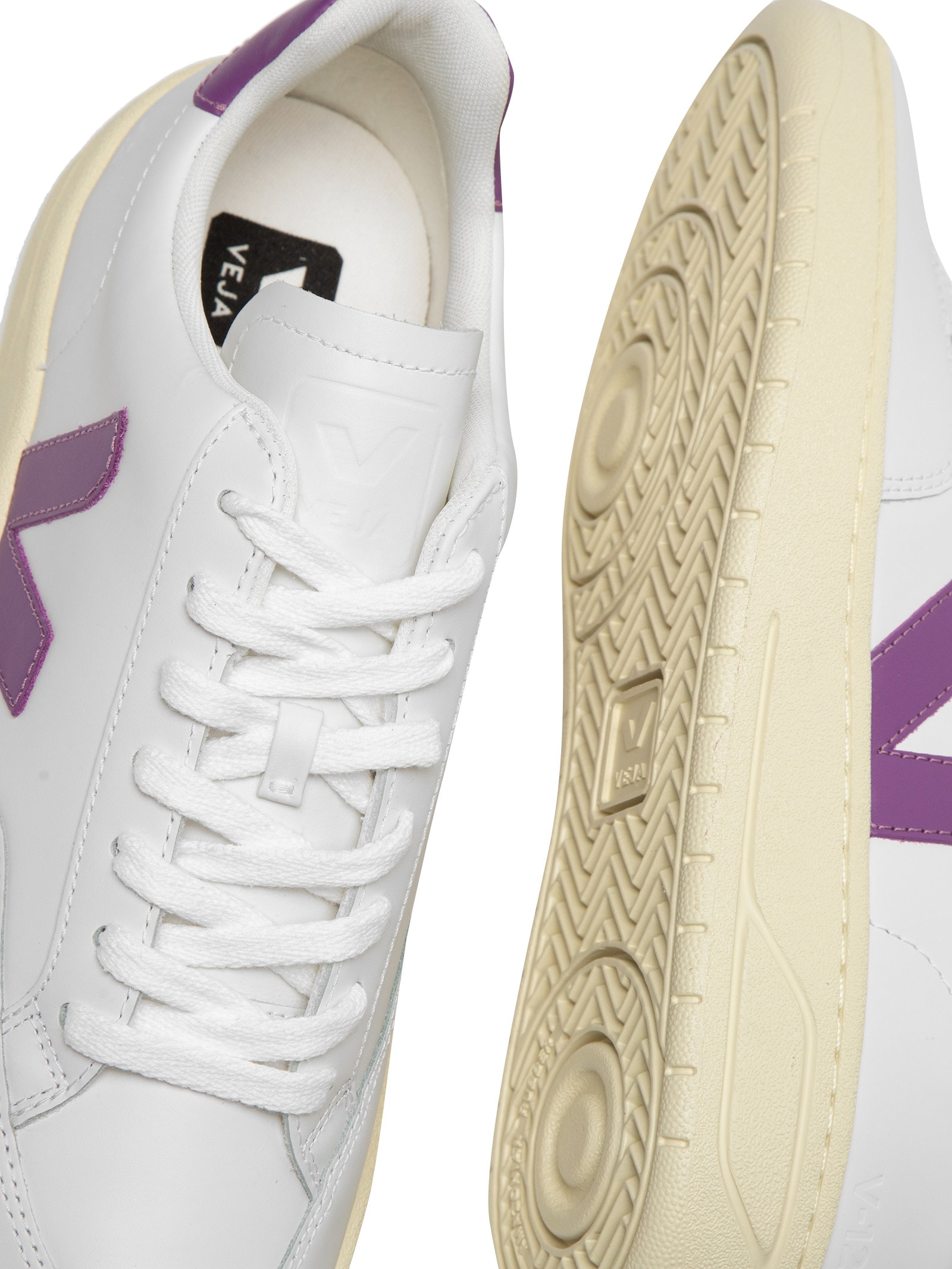 Tênis Feminino Leather V-12 Branco Veja