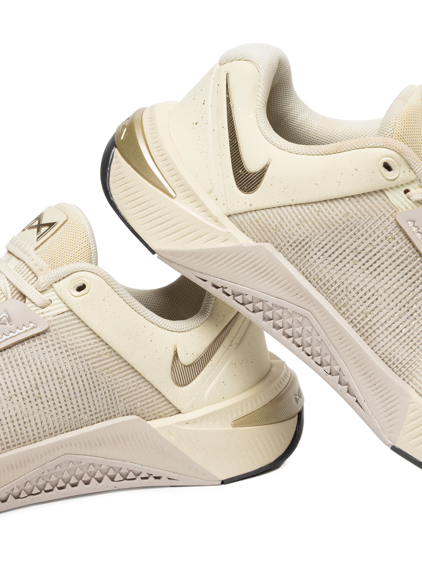 Tênis Feminino Metcon 10 SE Women's Workout Bege Nike