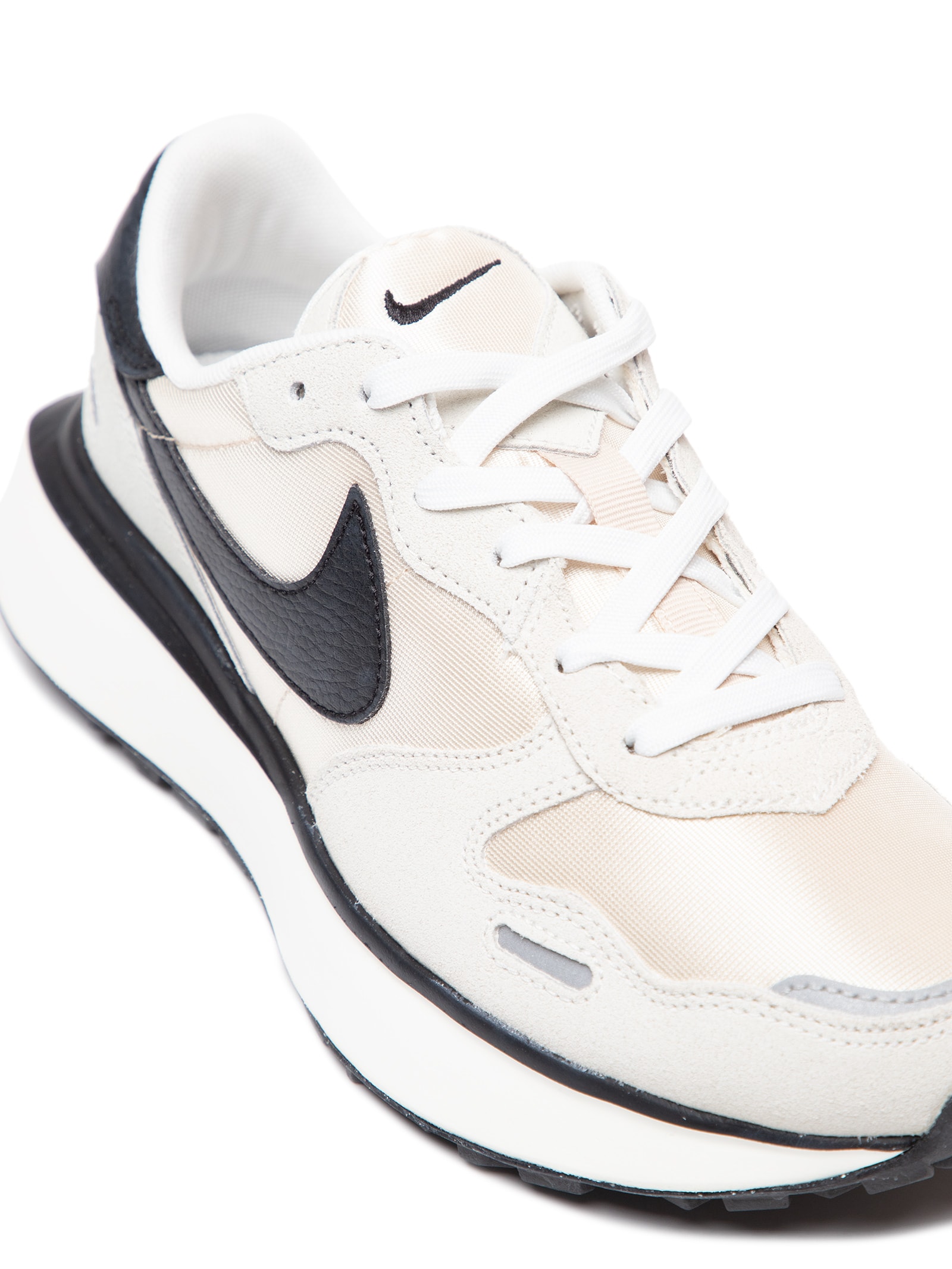 Tênis Feminino Phoenix Waffle Bege e Preto Nike