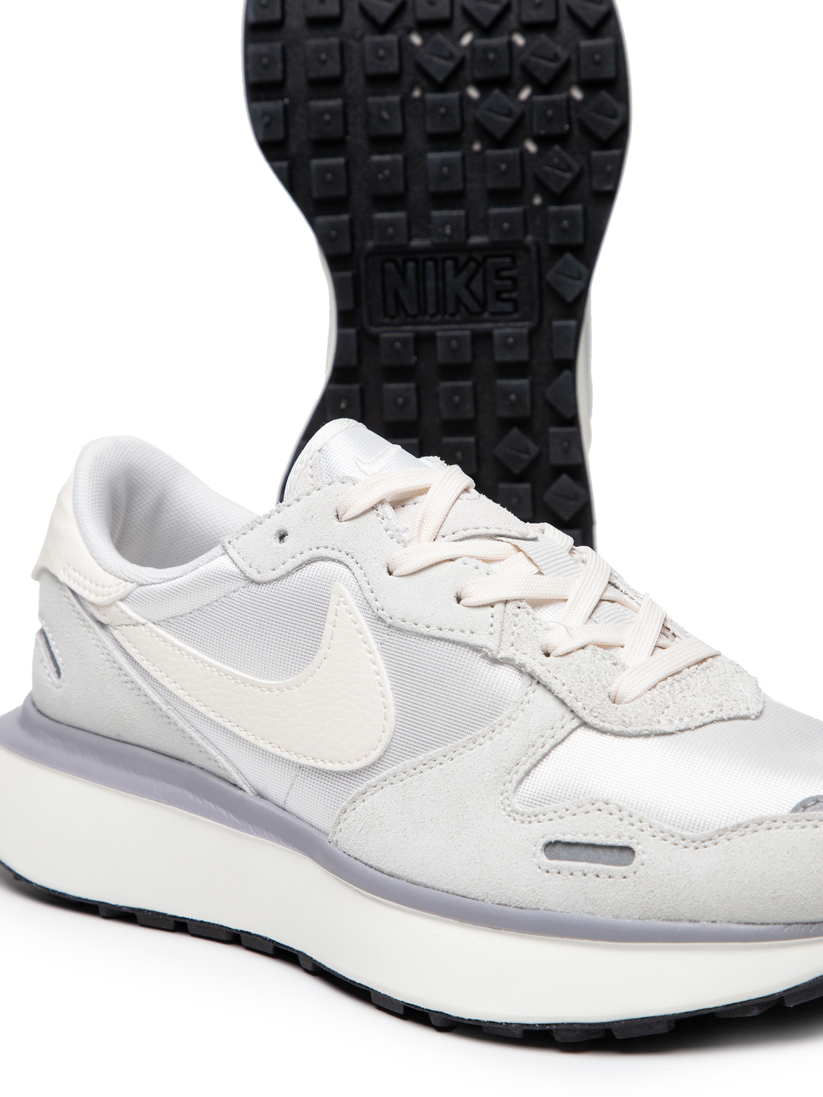 Tênis Feminino Phoenix Waffle - Nike - Off White