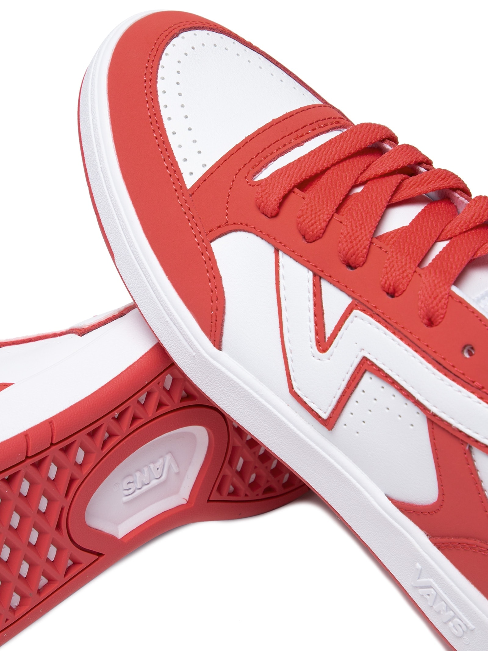 Tênis Feminino Ua Lowland CC Rosa  Vans