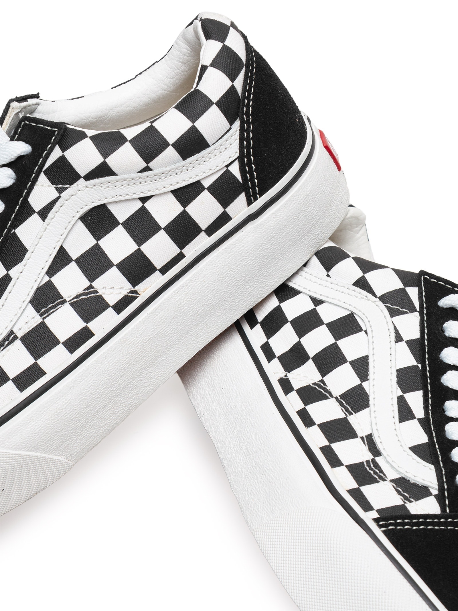Tênis Feminino Ua Old Skool Platform Preto Vans