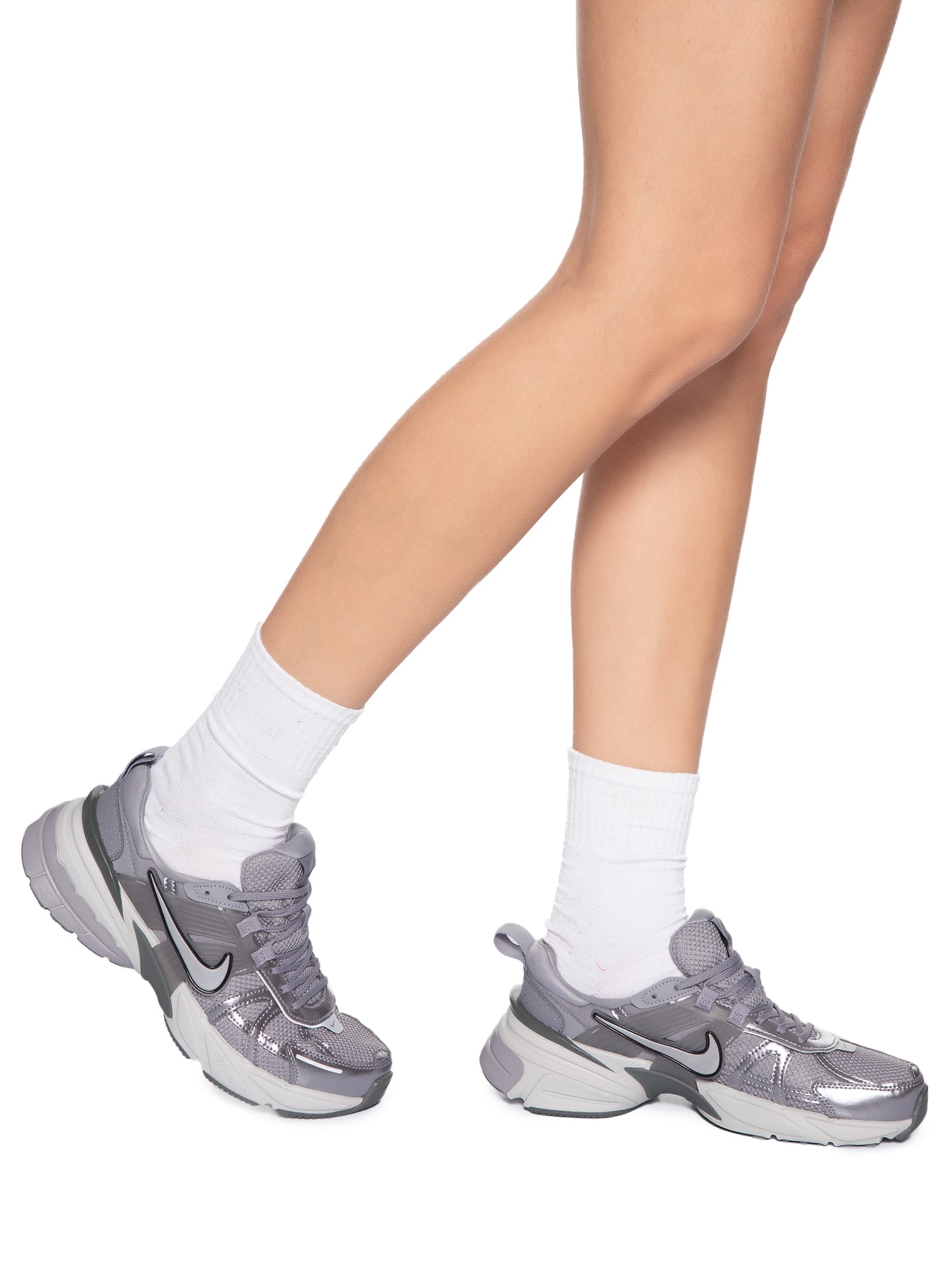 Tênis Feminino V2K Run Cinza Escuro Nike
