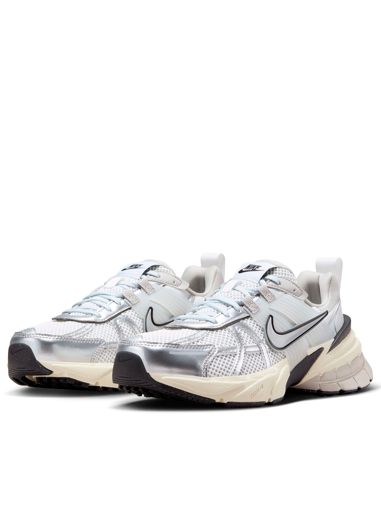 v2k run nike シルバー　25cm Nike - Tênis Feminino V2K Run - Prata