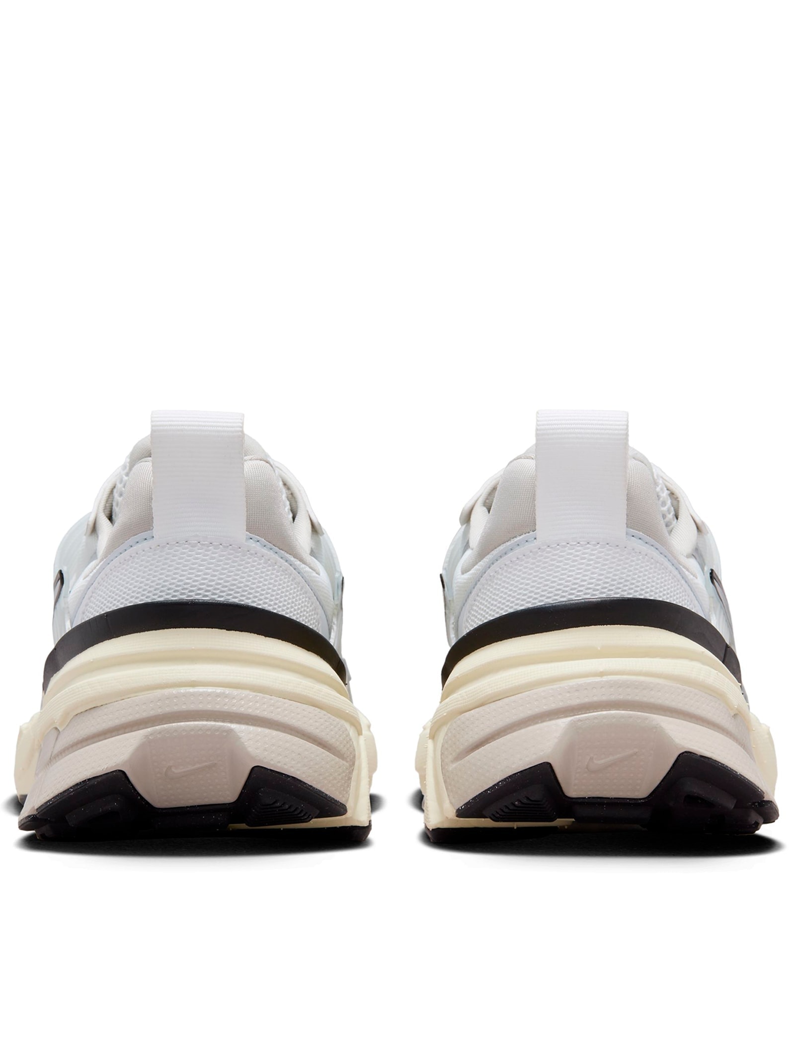 Tênis Feminino V2K Run Prata Nike