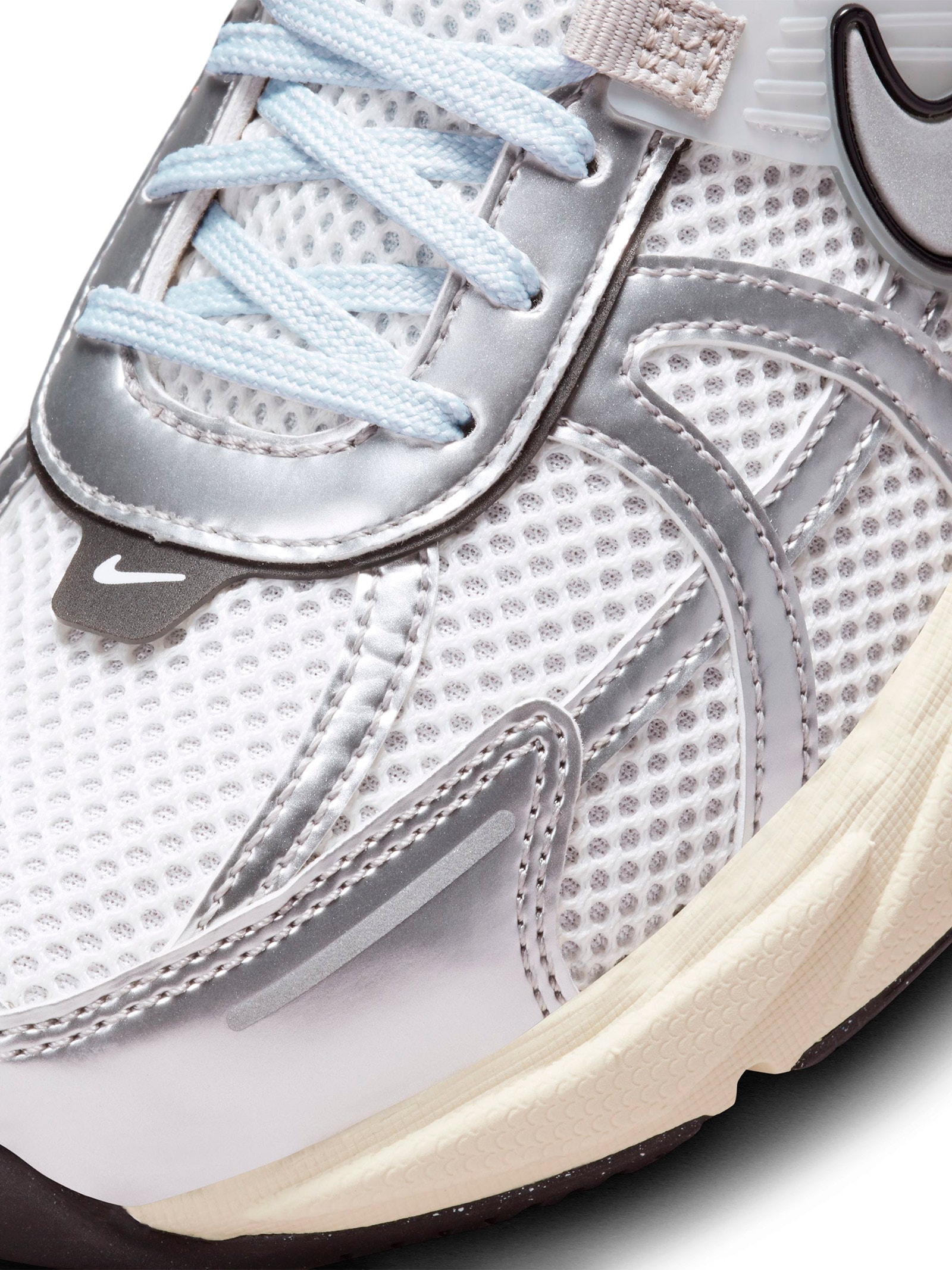 Tênis Feminino V2K Run Prata Nike