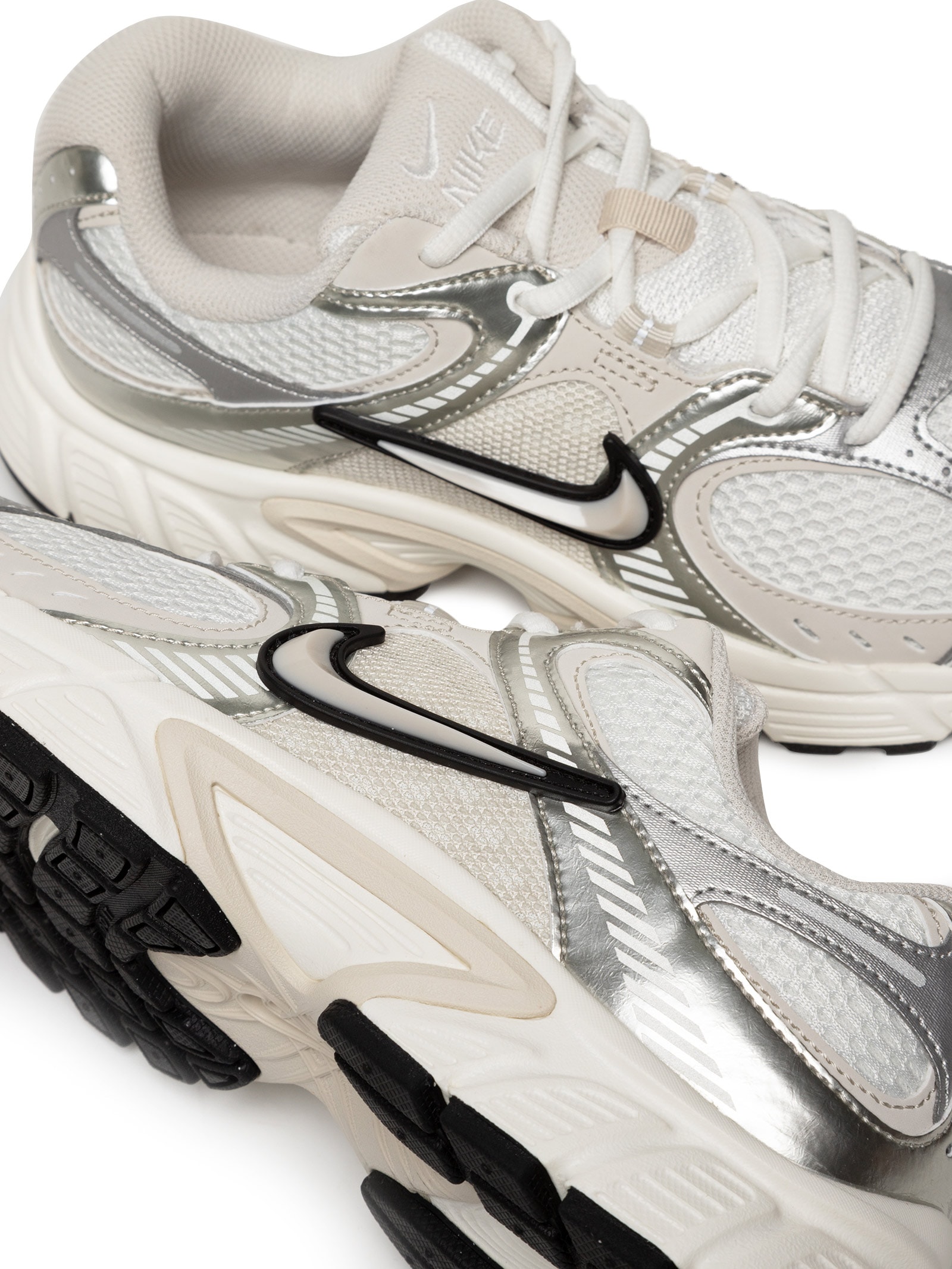 Tênis Feminino V5 Rnr Bege Nike