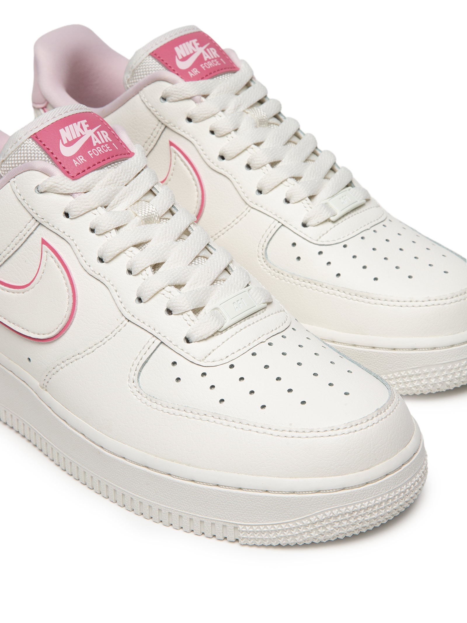 Tênis Feminino W Air Force 1 '07 Off White Nike