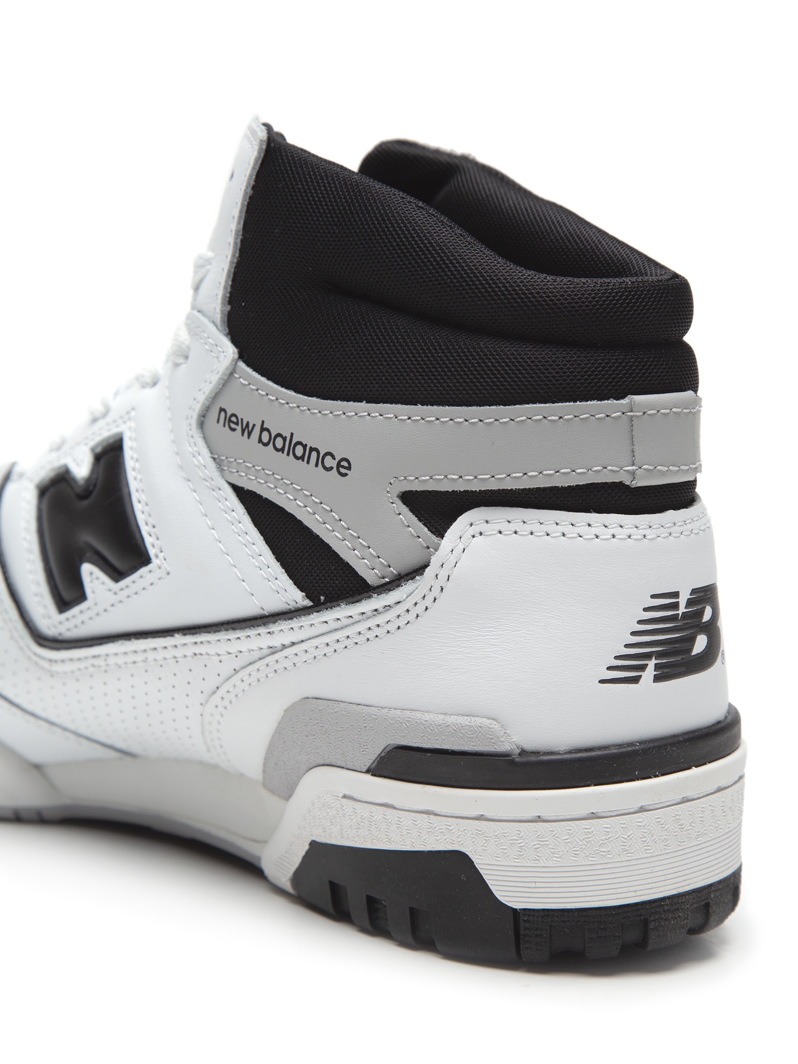 Tênis Masculino 650 White Black - Preto - New Balance