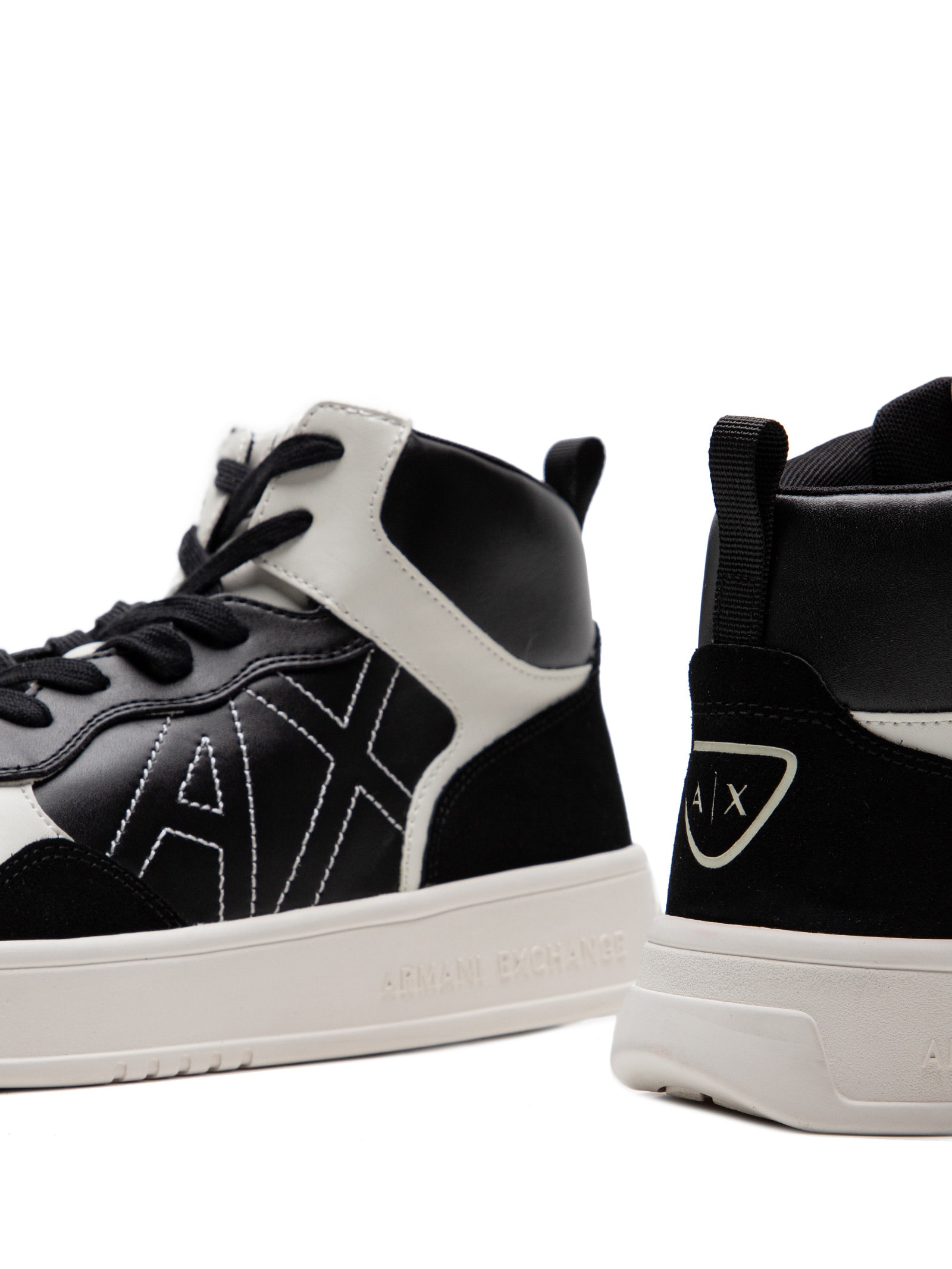 Tênis Masculino Cano Alto com Recortes em Couro Preto Armani Exchange