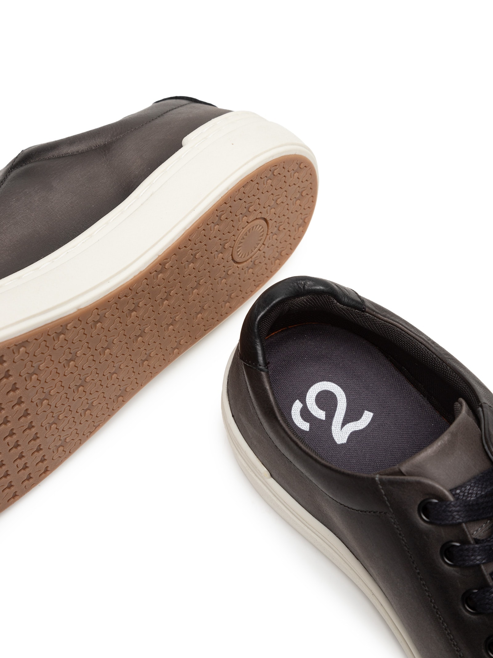 Tênis Masculino Casual Em Couro Cinza '2 Essential