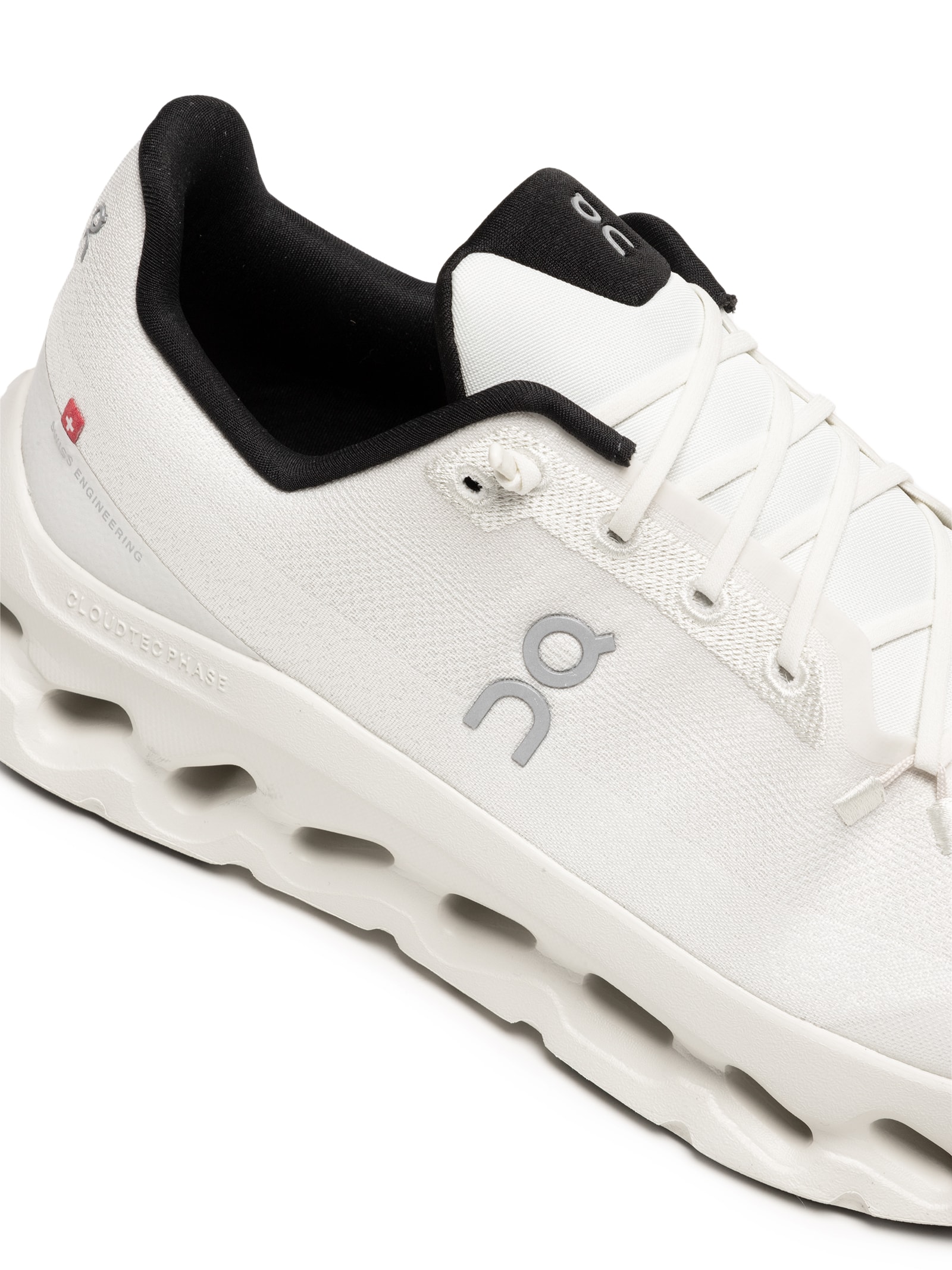 Tênis Masculino Cloudtilt 1 Branco e Preto On Running