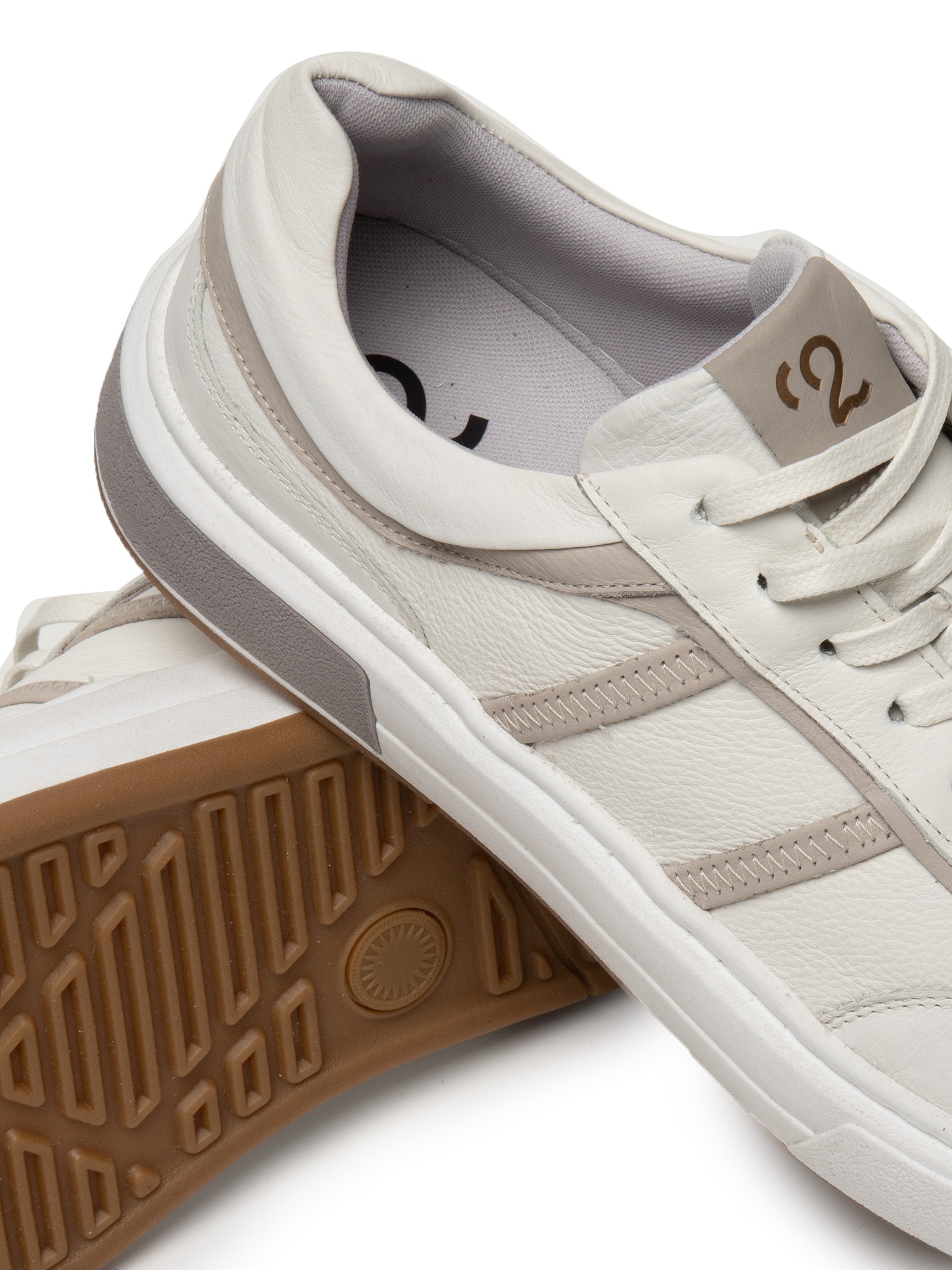 Tênis Masculino Em Couro Com Detalhes Off White '2 Essential