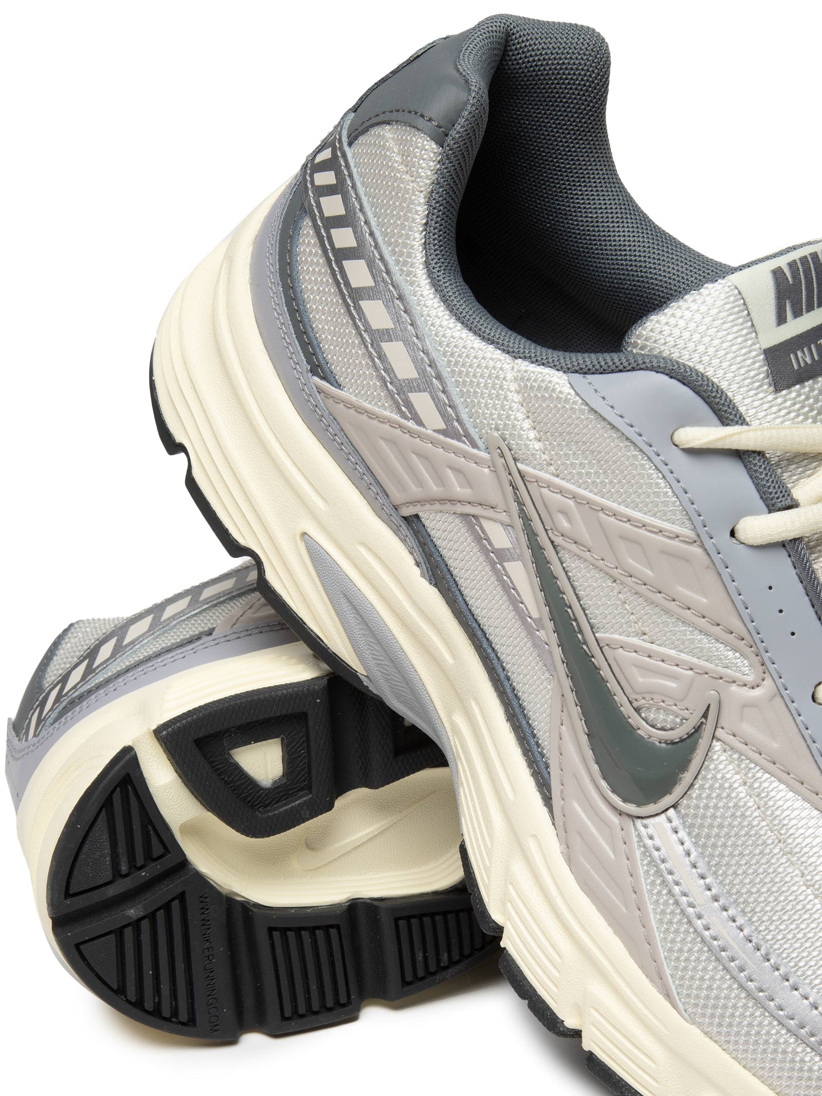 Tênis Masculino Initiator Cinza Nike