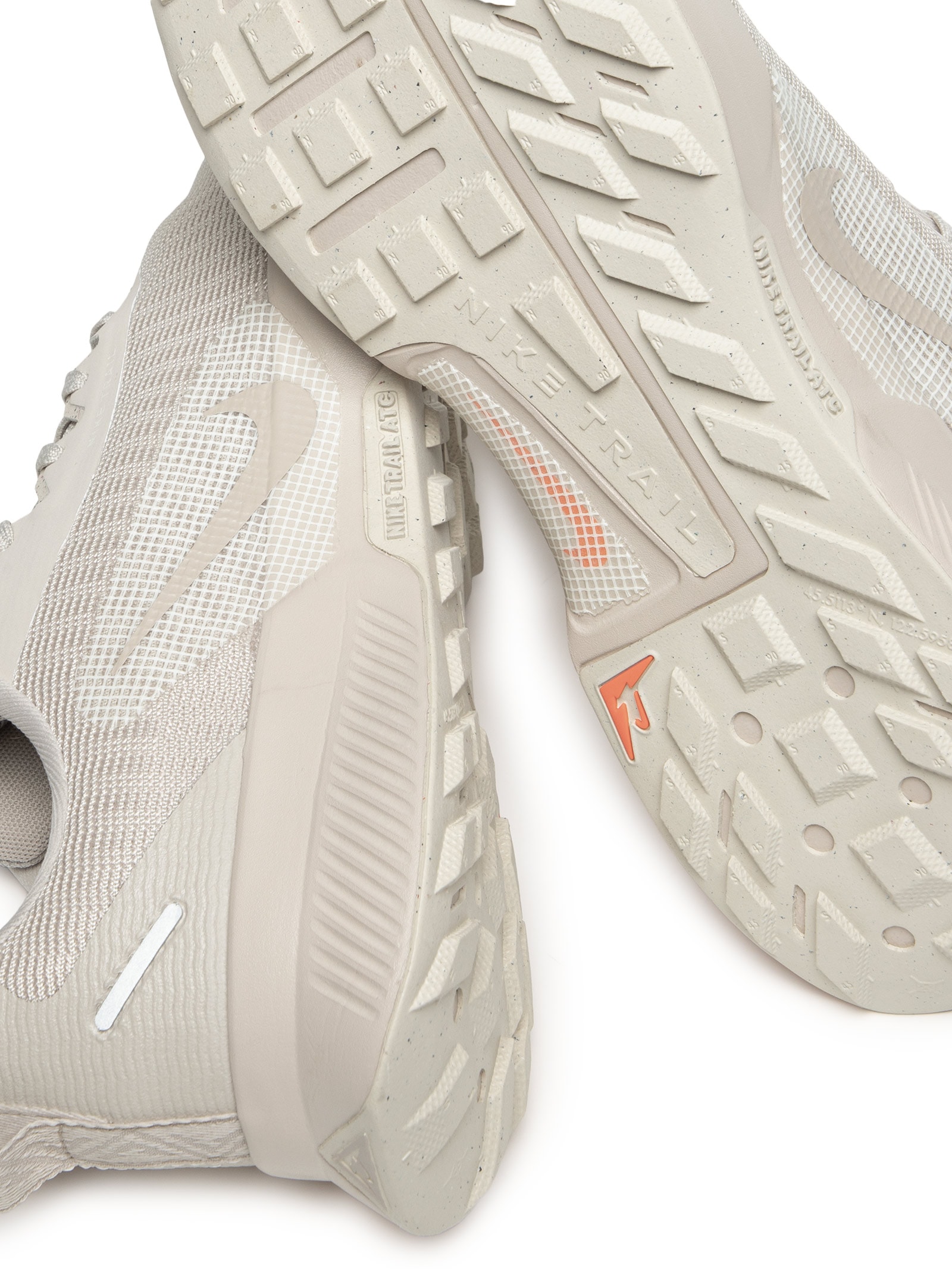 Tênis Masculino Juniper Trail 3 – Bege Nike