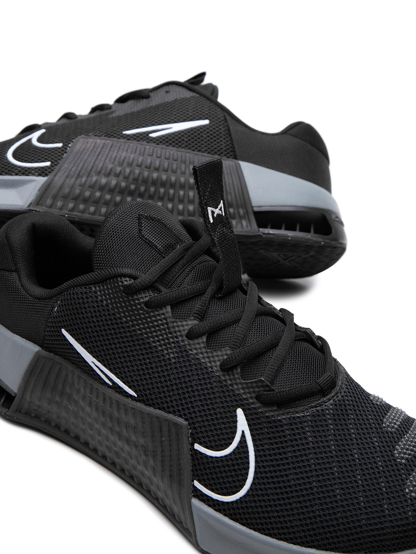 Tênis Masculino Metcon 9 Preto e Branco Nike