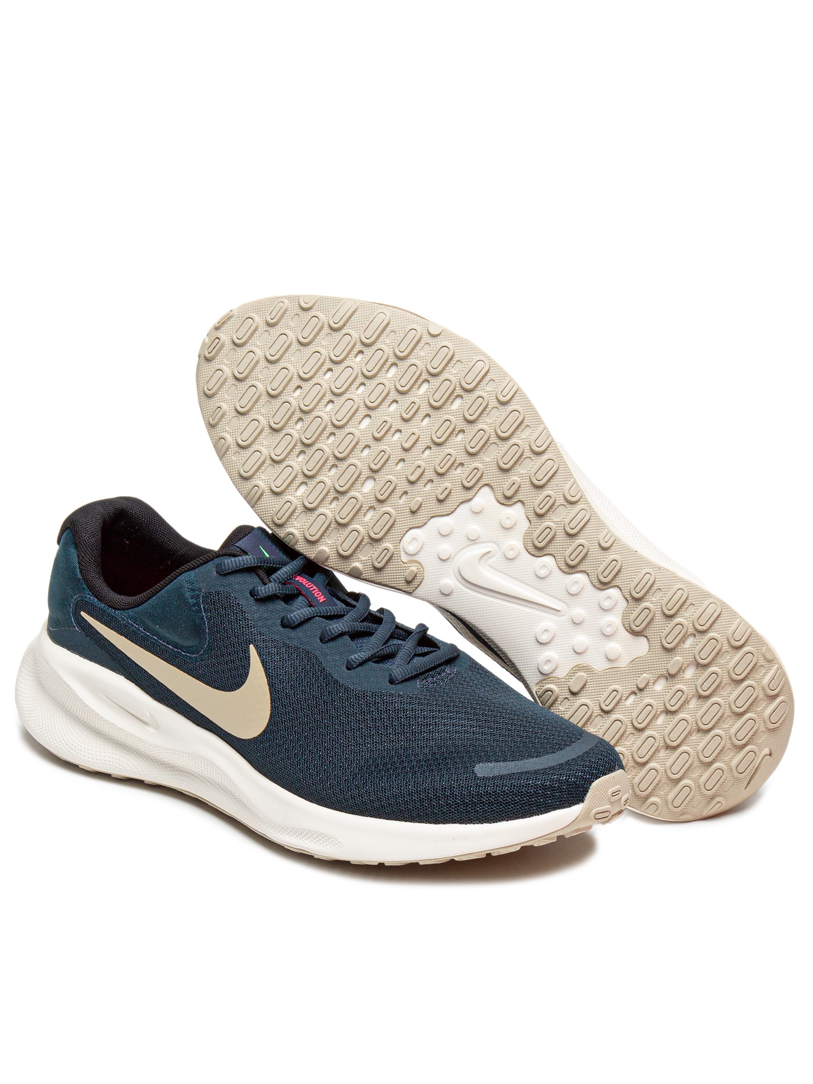 601920-5.jpg?w=1600&h=2133&v=