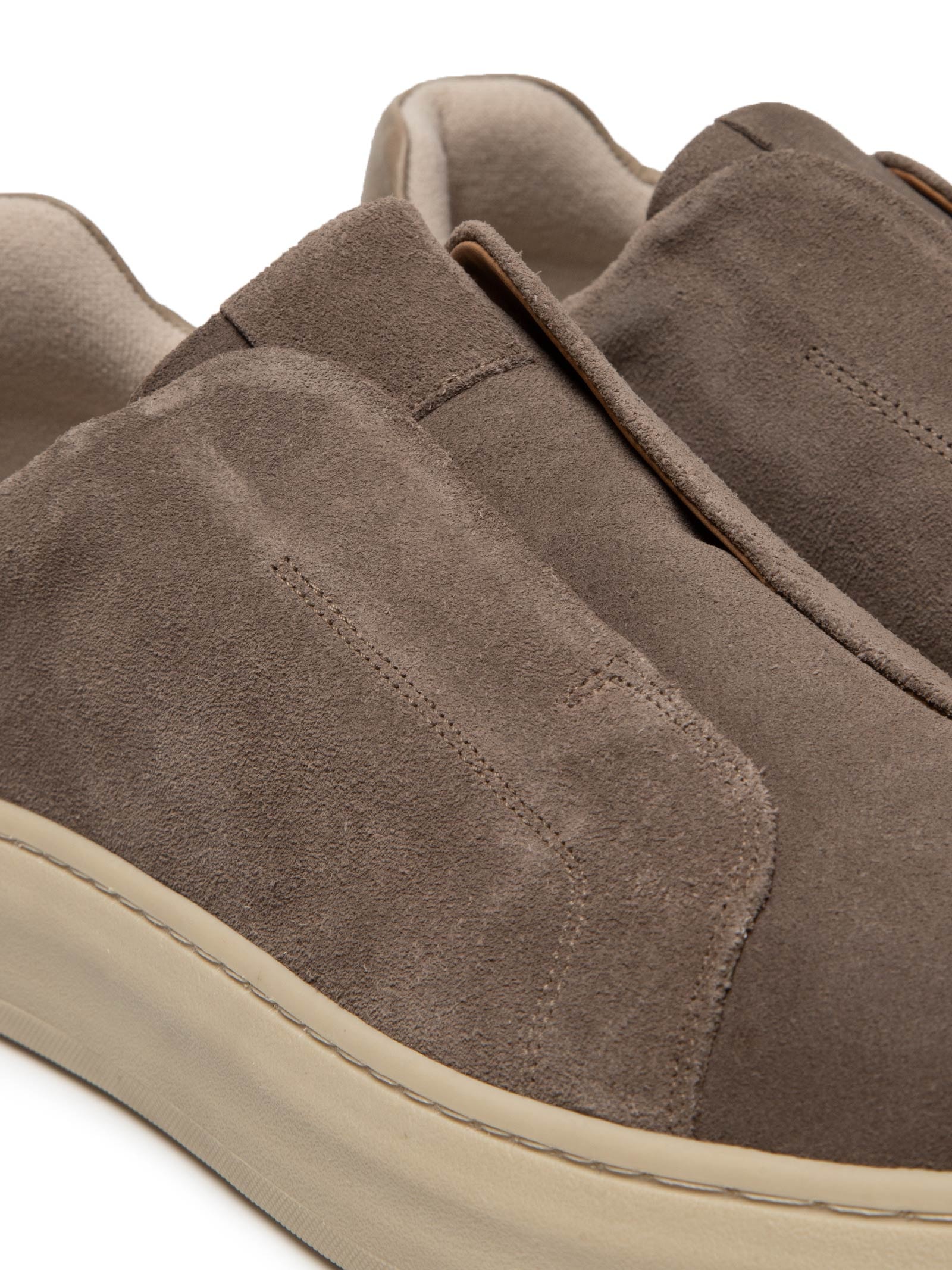 Tênis Masculino Slip On em Camurça – Bege Basiq Men