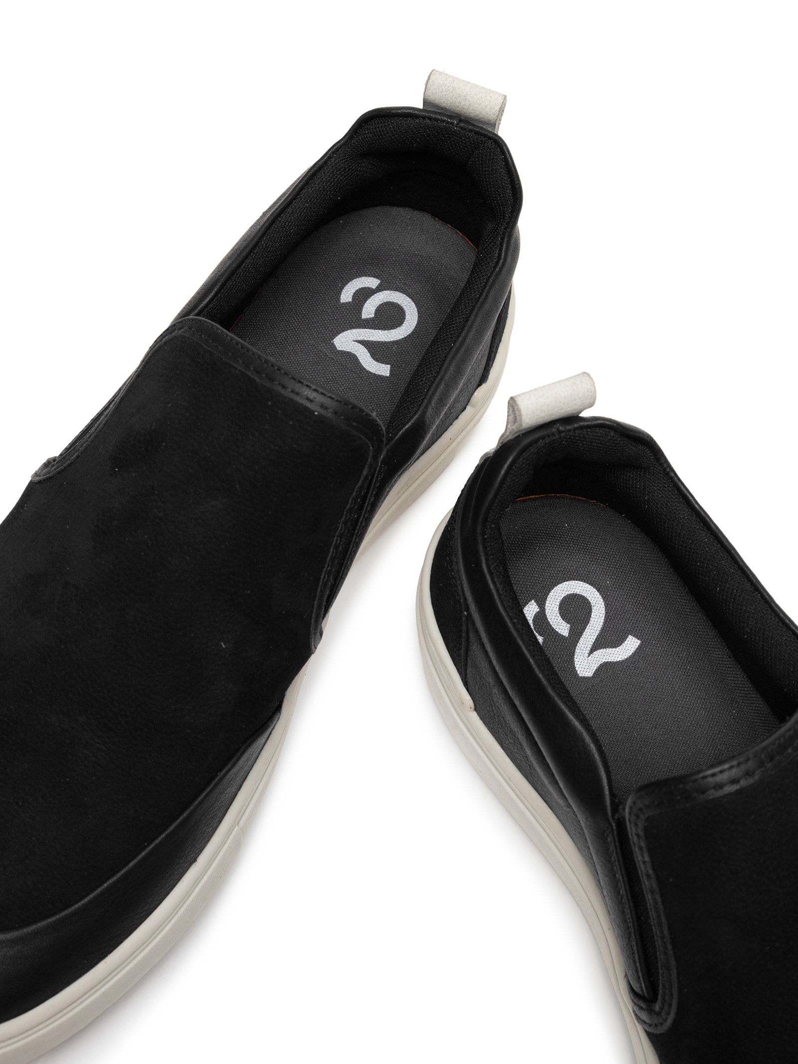 Tênis Masculino Slip On Em Couro Preto '2 Essential