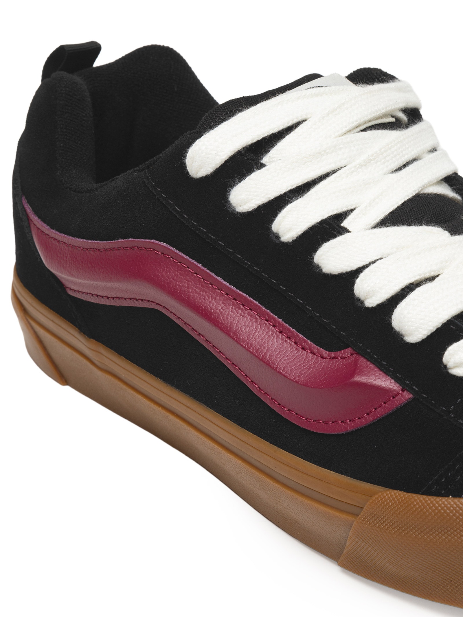 Tênis Masculino UA Knu Skool Preto Vans