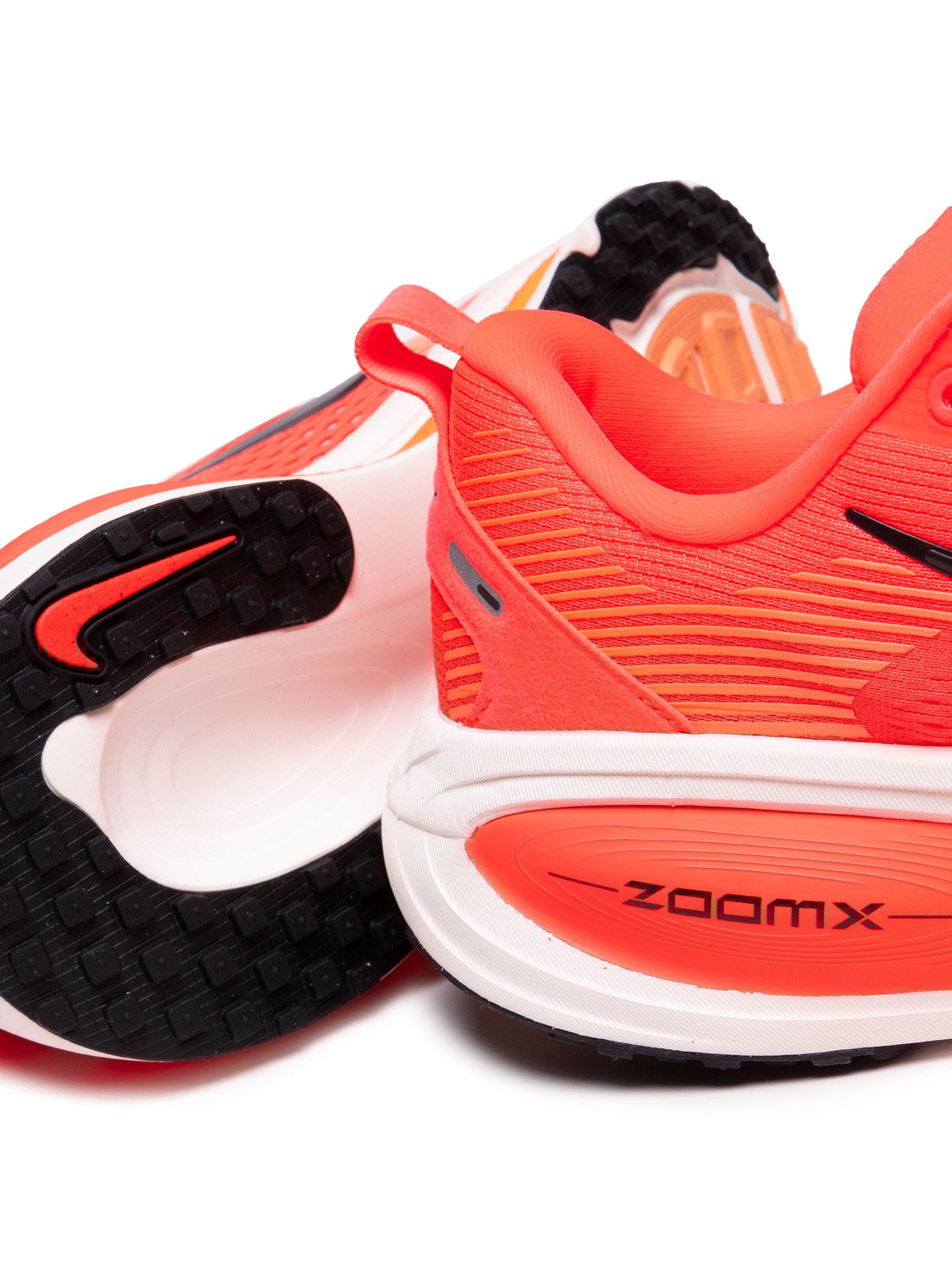 Tênis Nike Vomero 18 Feminino Laranja Nike