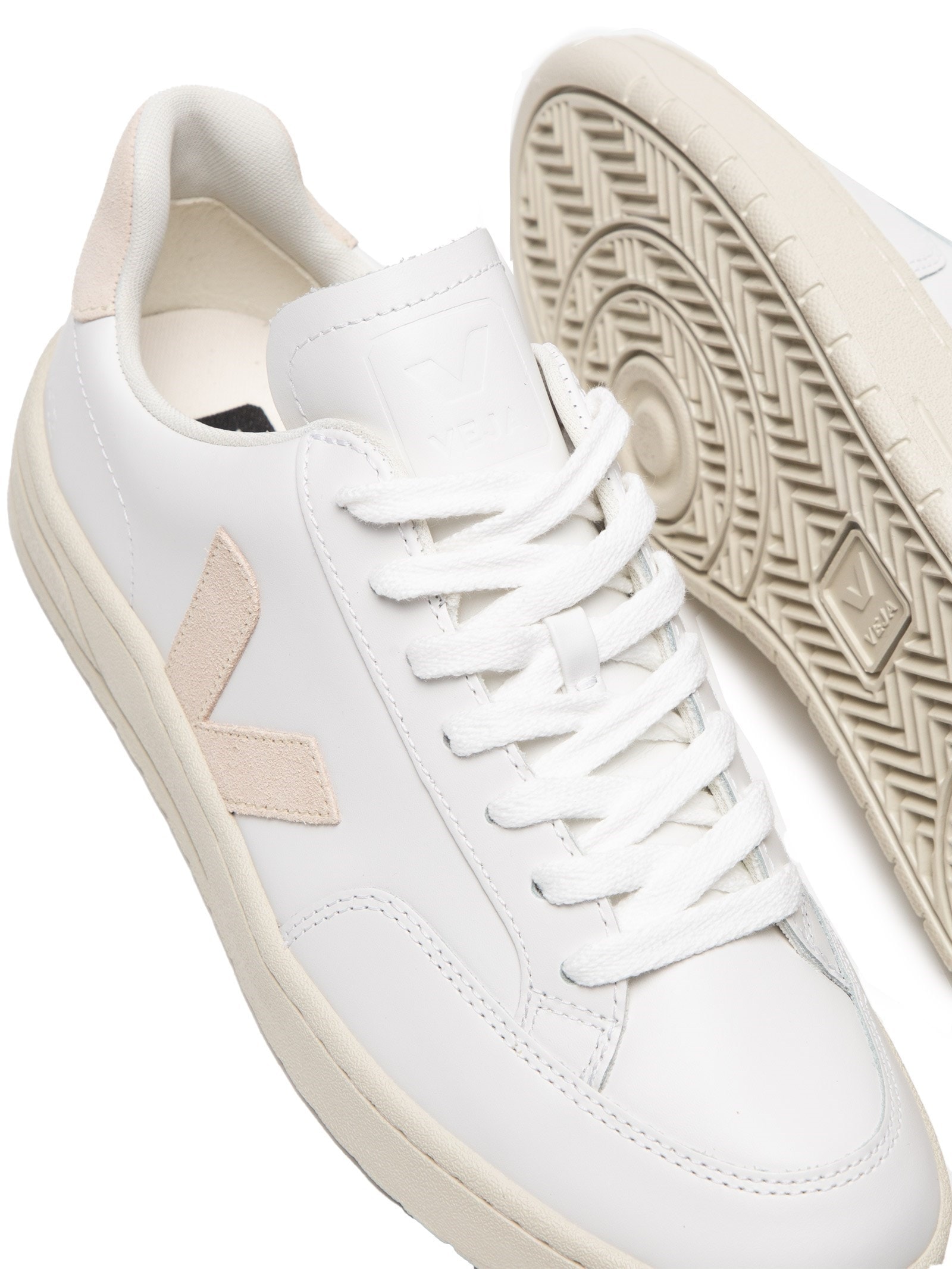 Tênis Unissex Leather V-12 Branco Veja