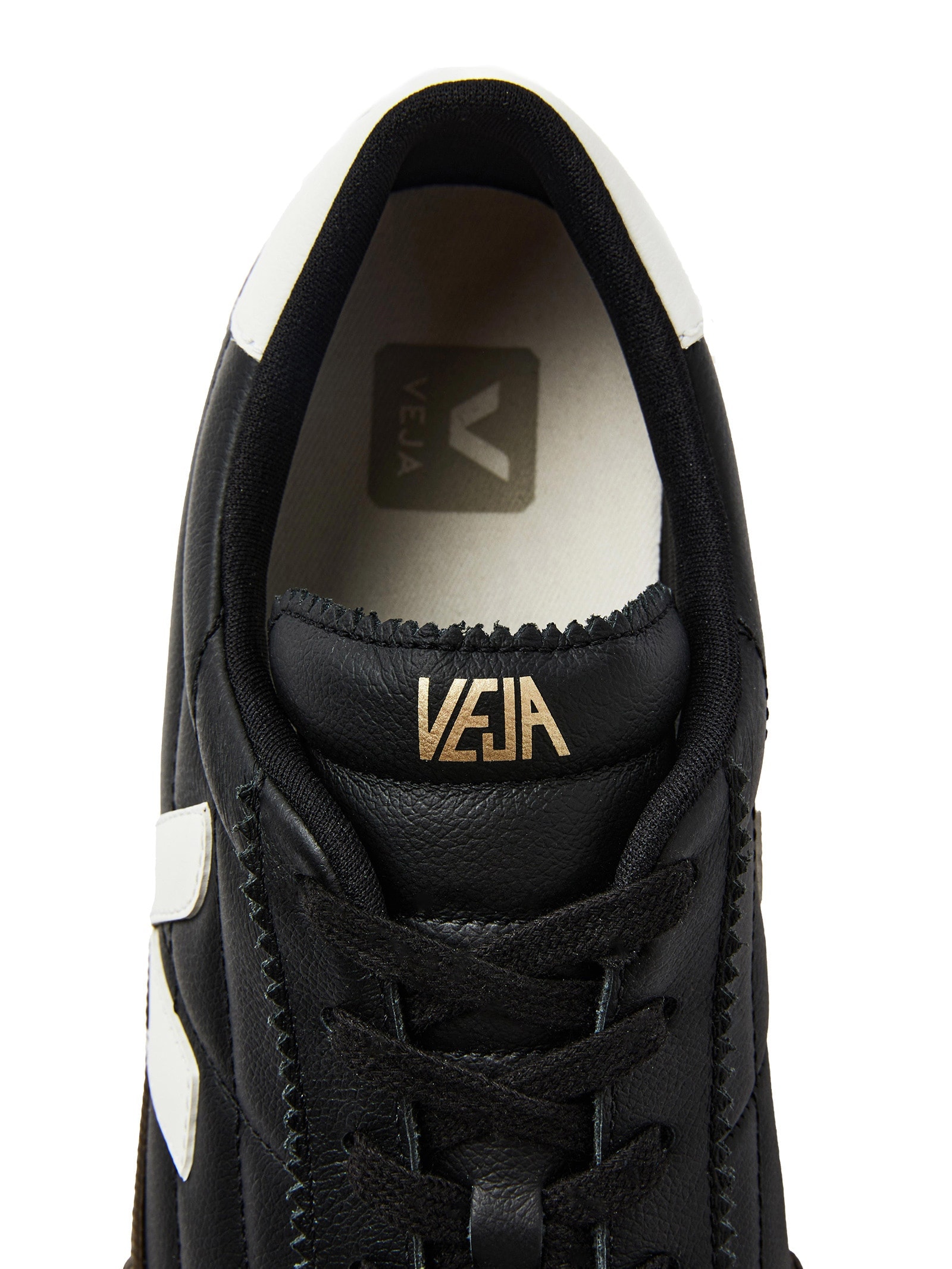 Tênis Unissex Panenka OT Leather - Preto - Veja