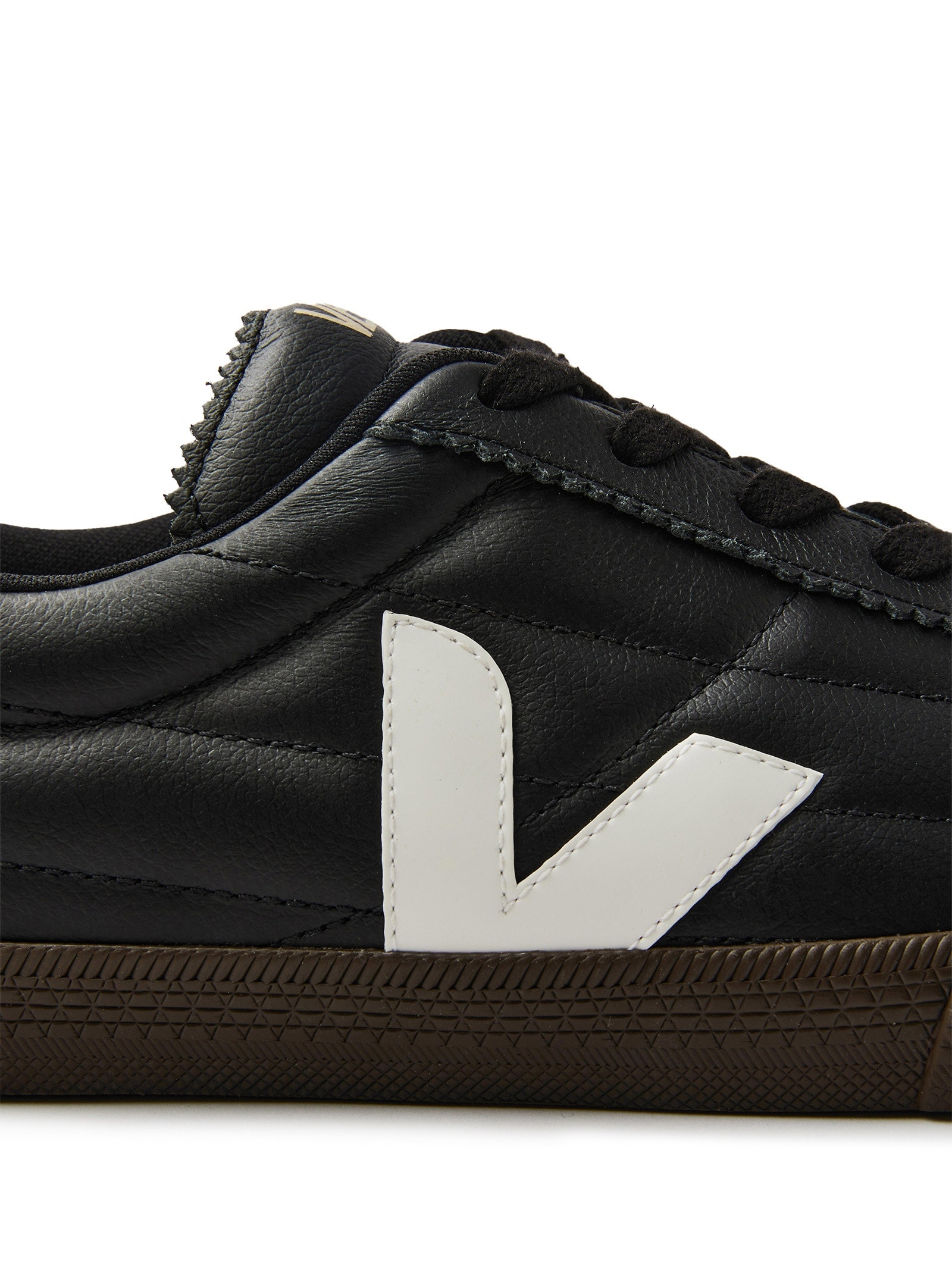 Tênis Unissex Panenka OT Leather - Preto - Veja