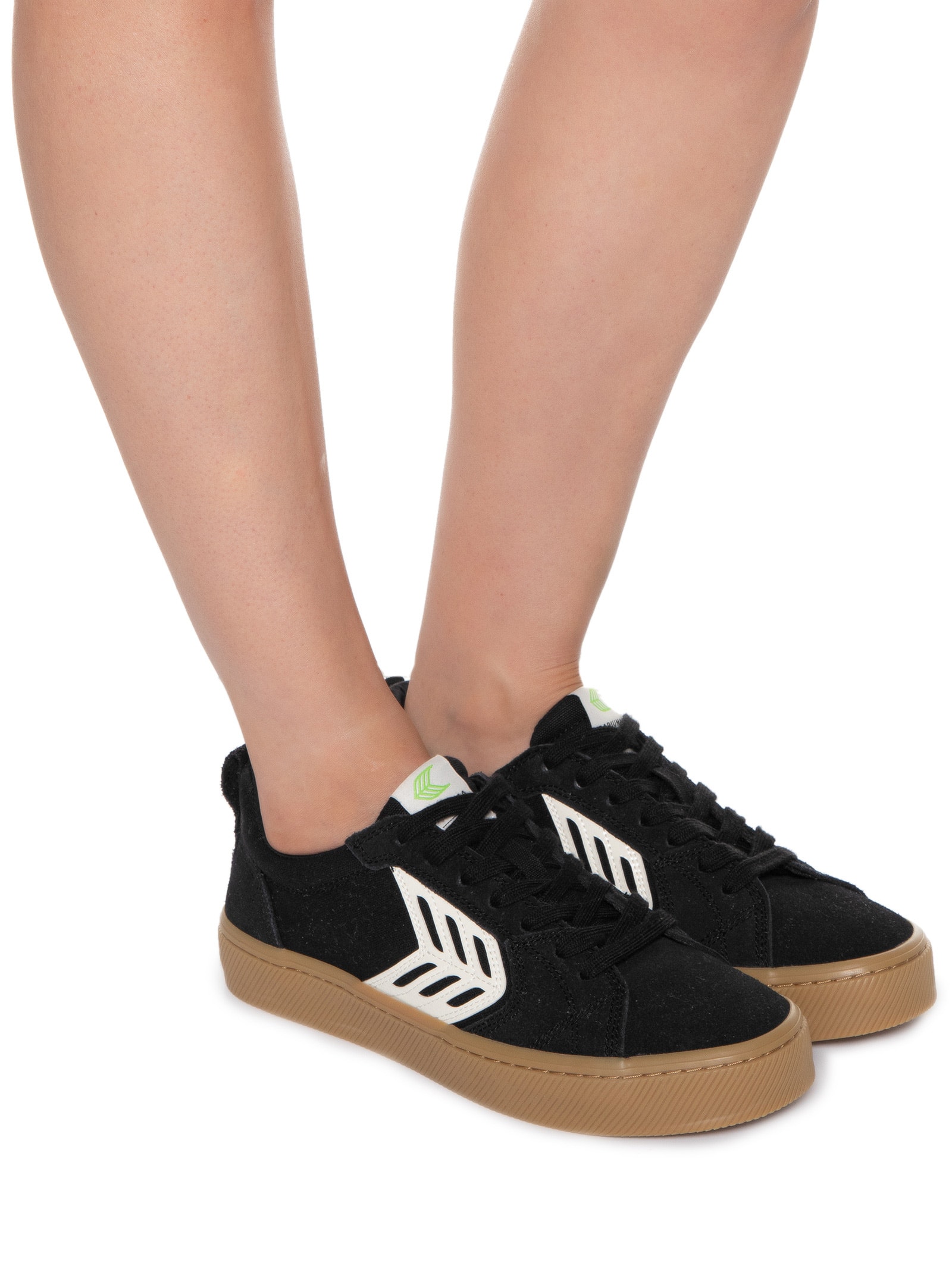 Tênis Unissex Pro Skate Gum Suede and Canvas Ivory Preto Cariuma