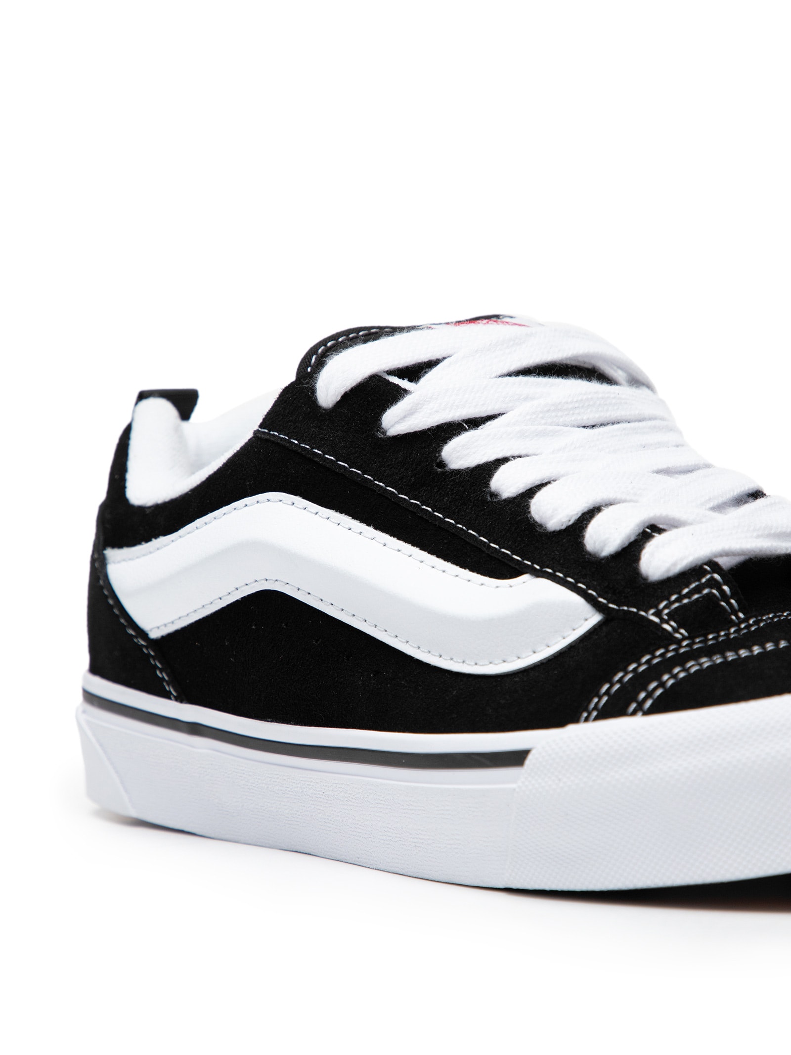Tênis Unissex Ua Knu Skool Preto Vans