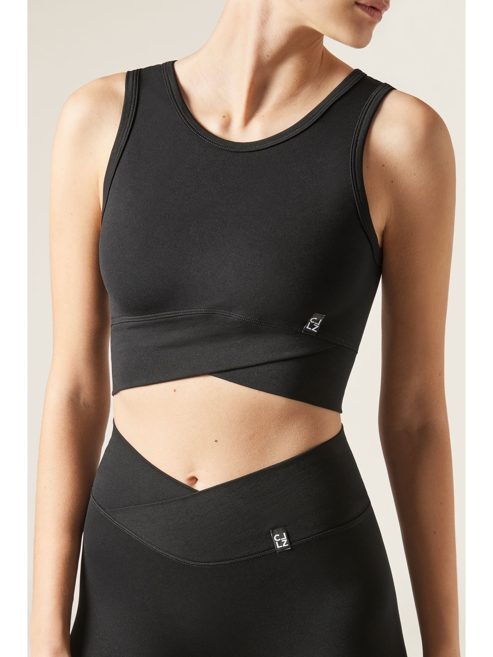 Top Cruzado Liso Preto Calzedonia