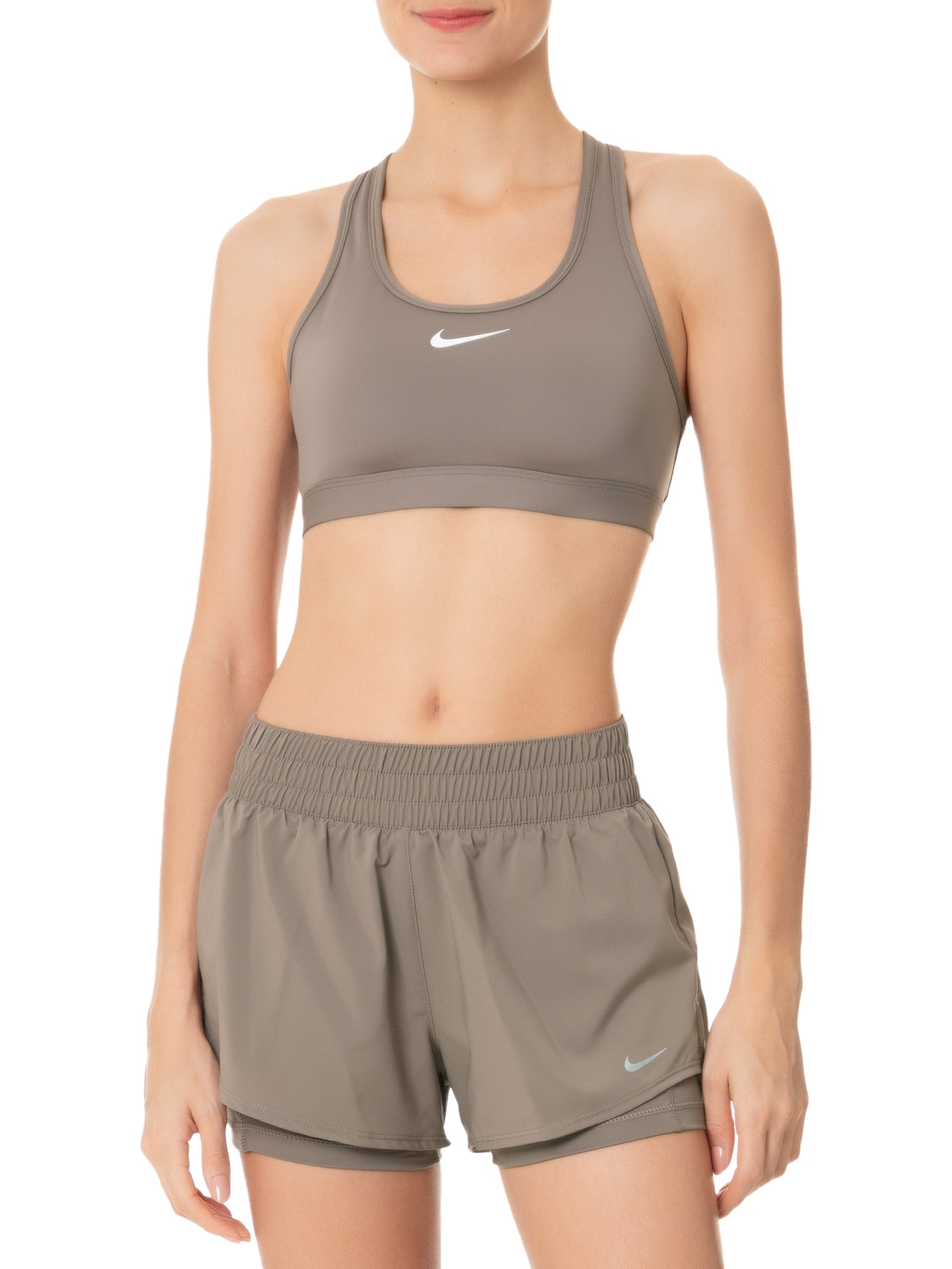 Top Swoosh Marrom Nike