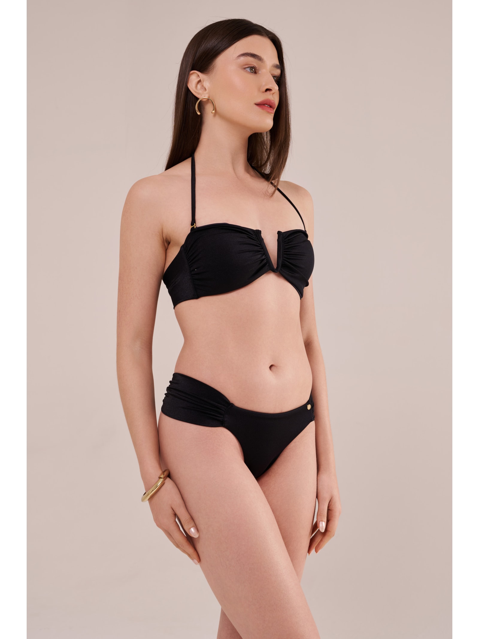 top v camille basic preto Suntime