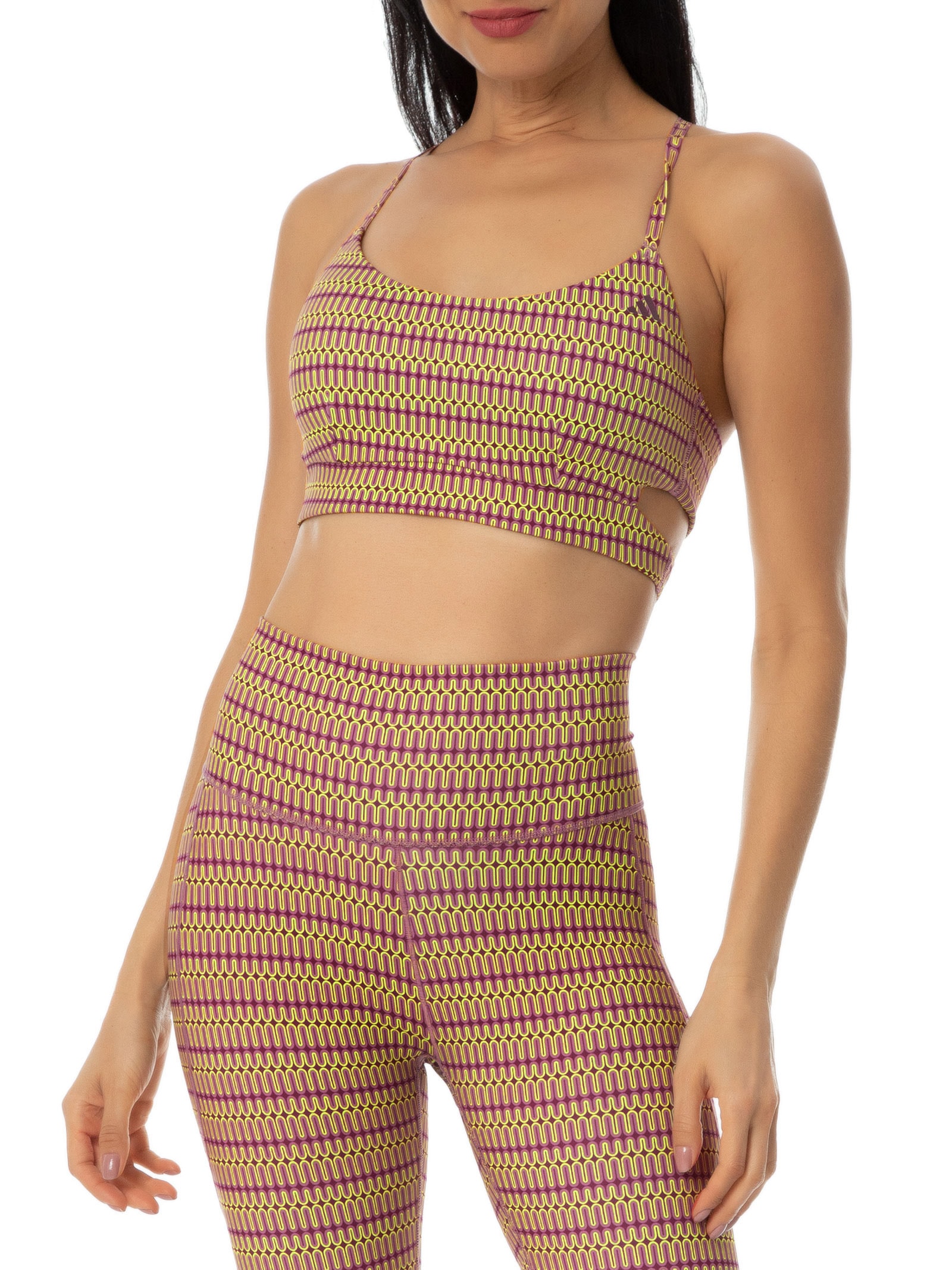 Adidas - Top Yoga Studio Suporte Leve - Vinho