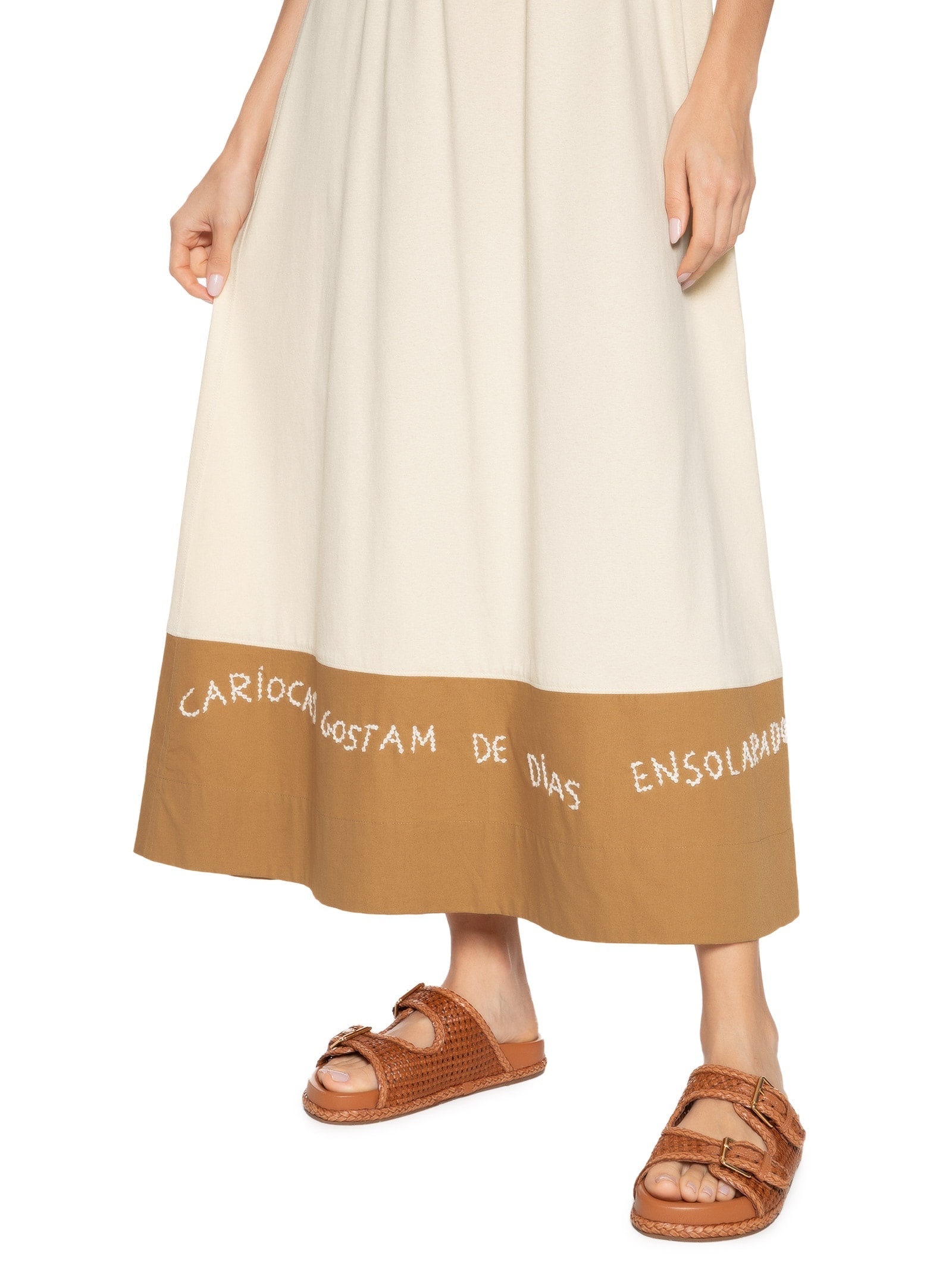 Vestido Barra Bordado Bege Dress To