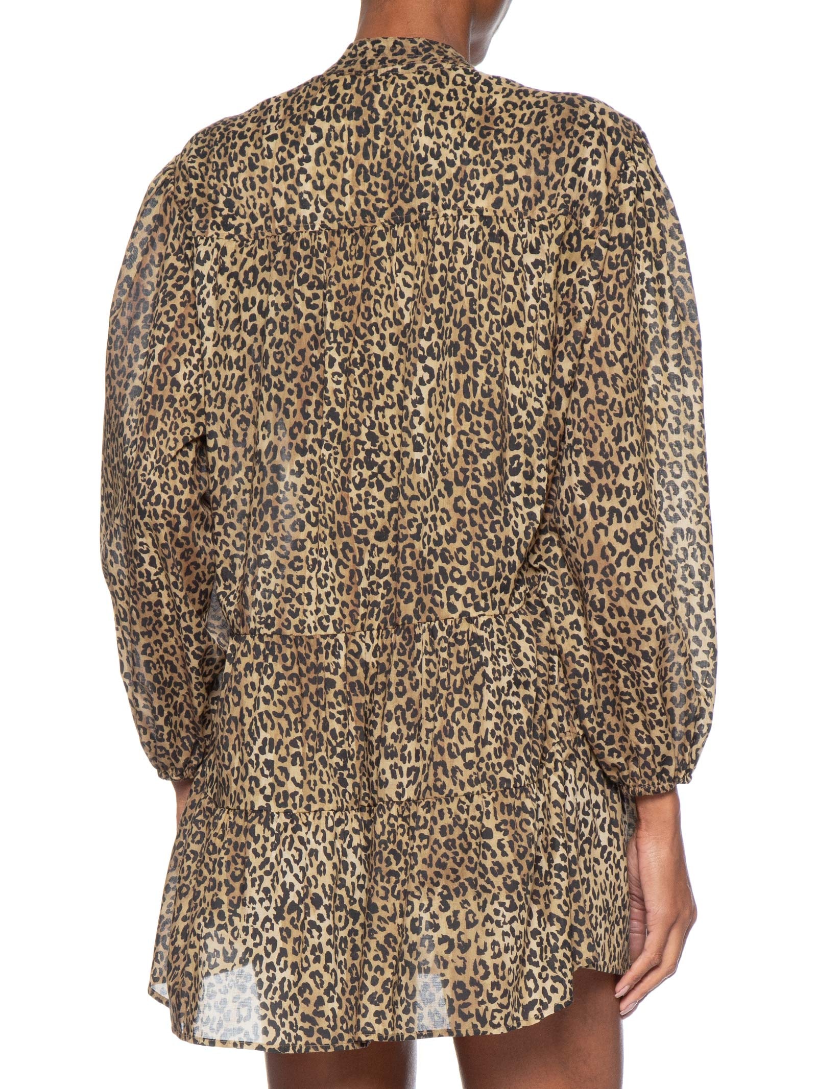 Vestido Bata Curto De Voil Onça Manchas Marrom Animale