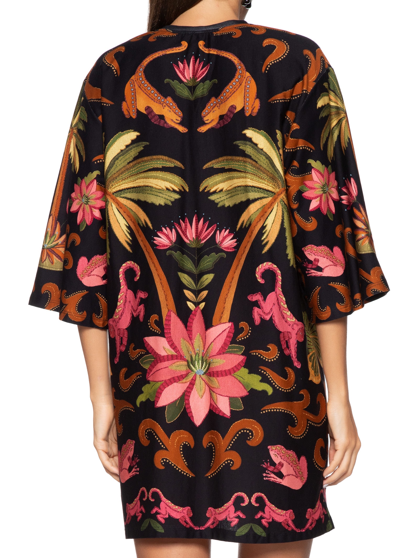 Vestido Camiseta Big Amazônia Chic Preto Farm