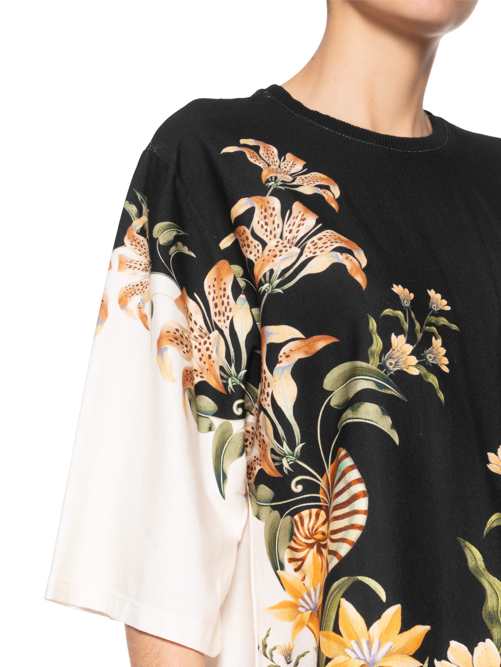 Vestido Camiseta Big Concha Surreal Preto Farm