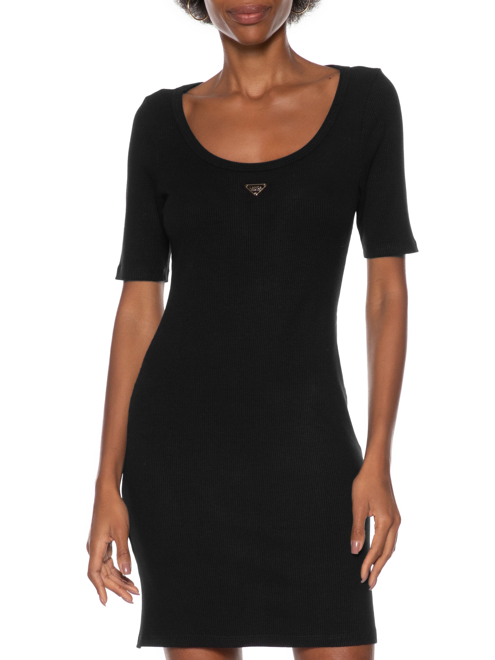 Vestido Canelado Manga Curta Preto Lança Perfume