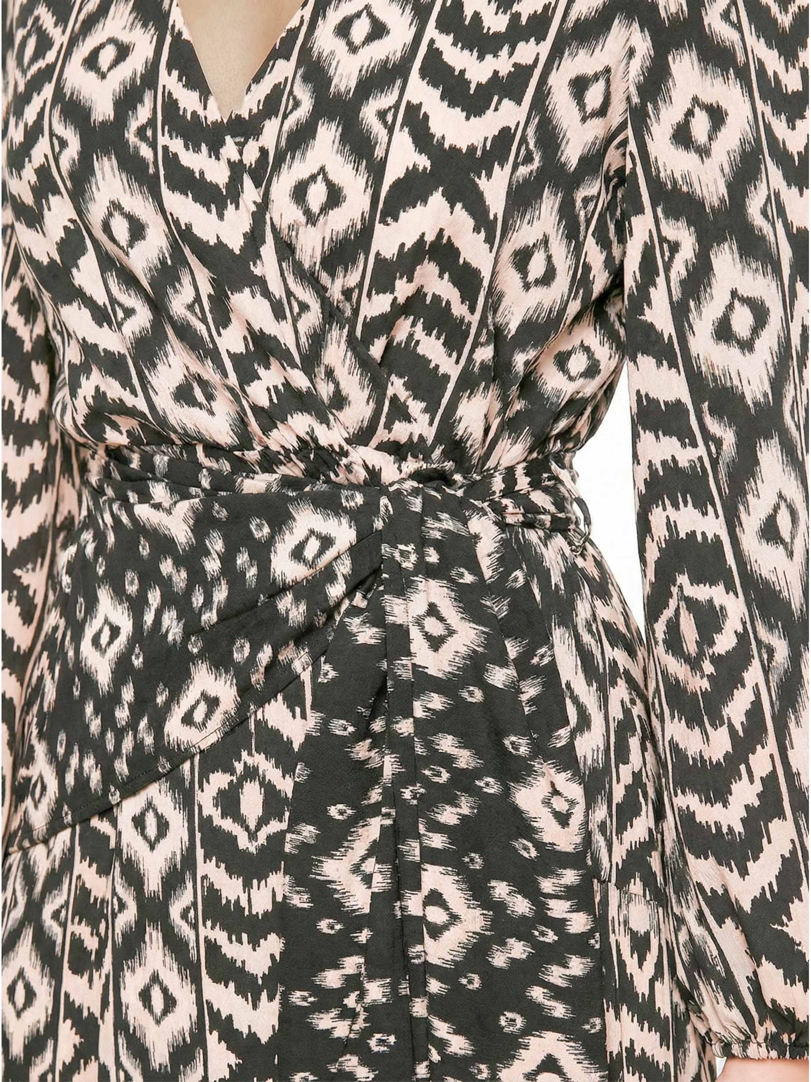 Vestido Curto Amarração Sobreposta Lateral Preto Cacay